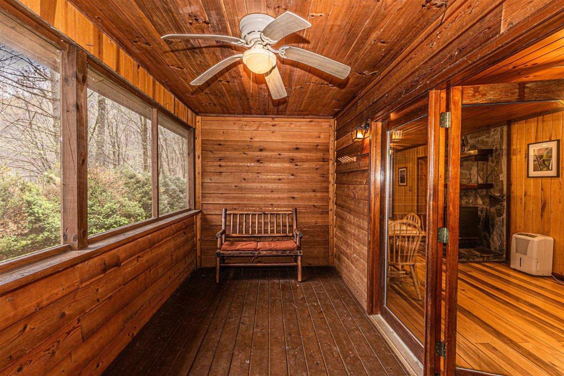 Dragonfly Cabin