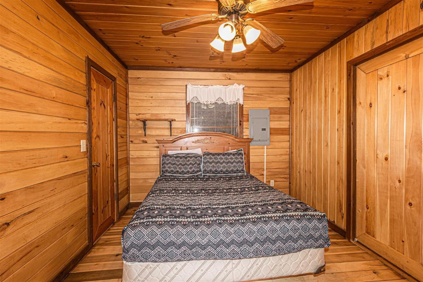 Dragonfly Cabin