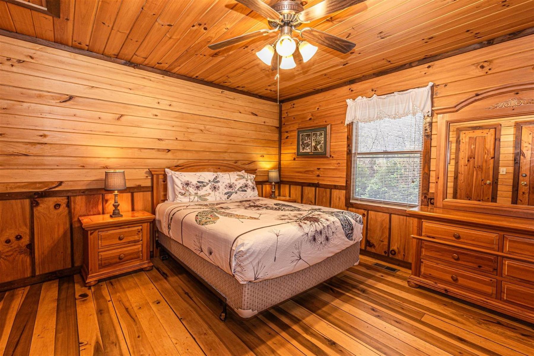 Dragonfly Cabin