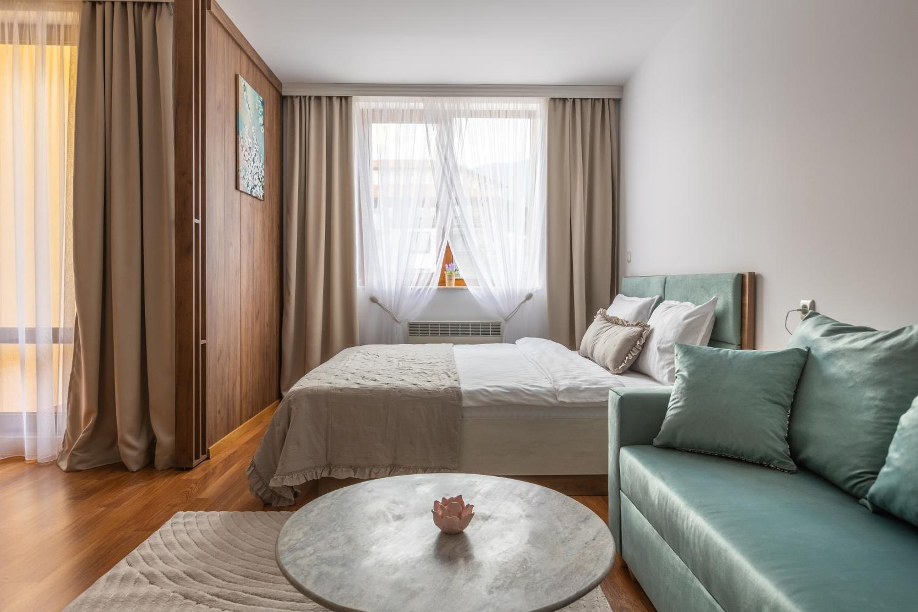 Pirin Sense Apartment Complex