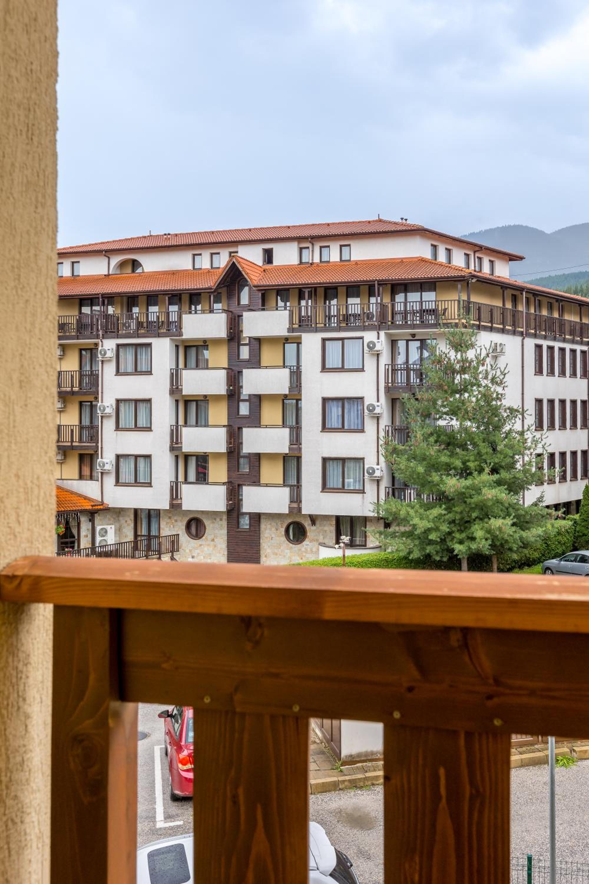 Pirin Sense Apartment Complex