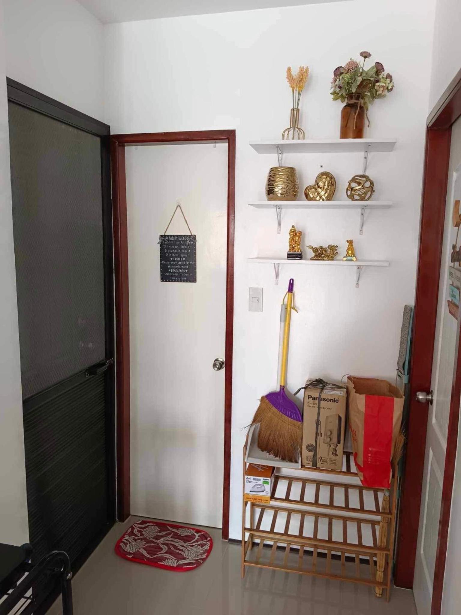 The Overnight Transient House