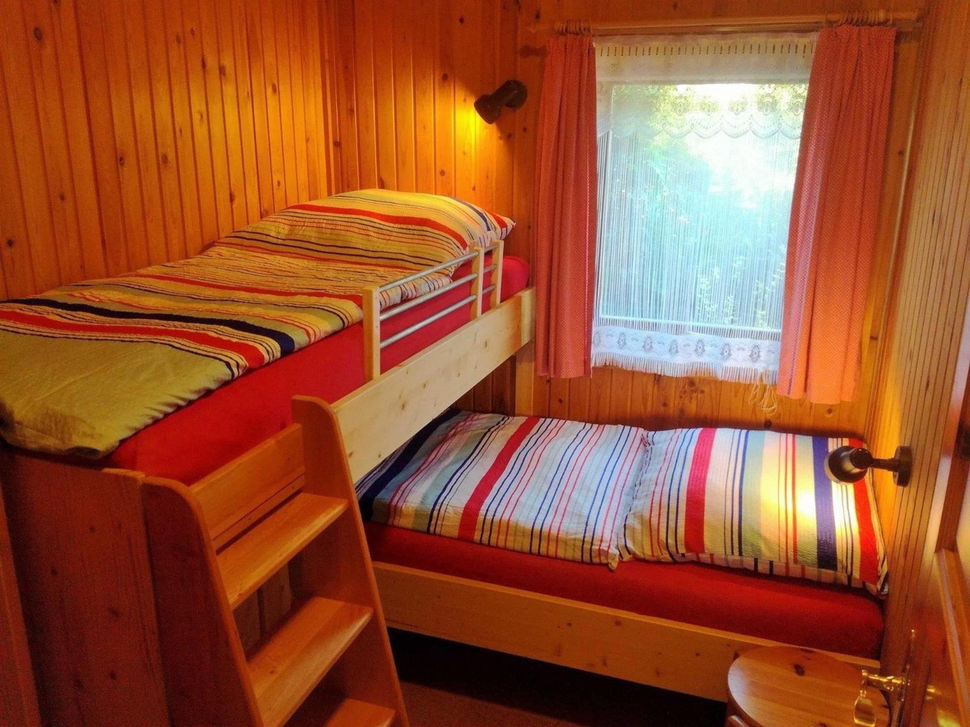 Freistehendes Ferienhaus in Rott mit eigenem Garten, schöner Weitblick, Klimaanlage, Sauna und Kamin