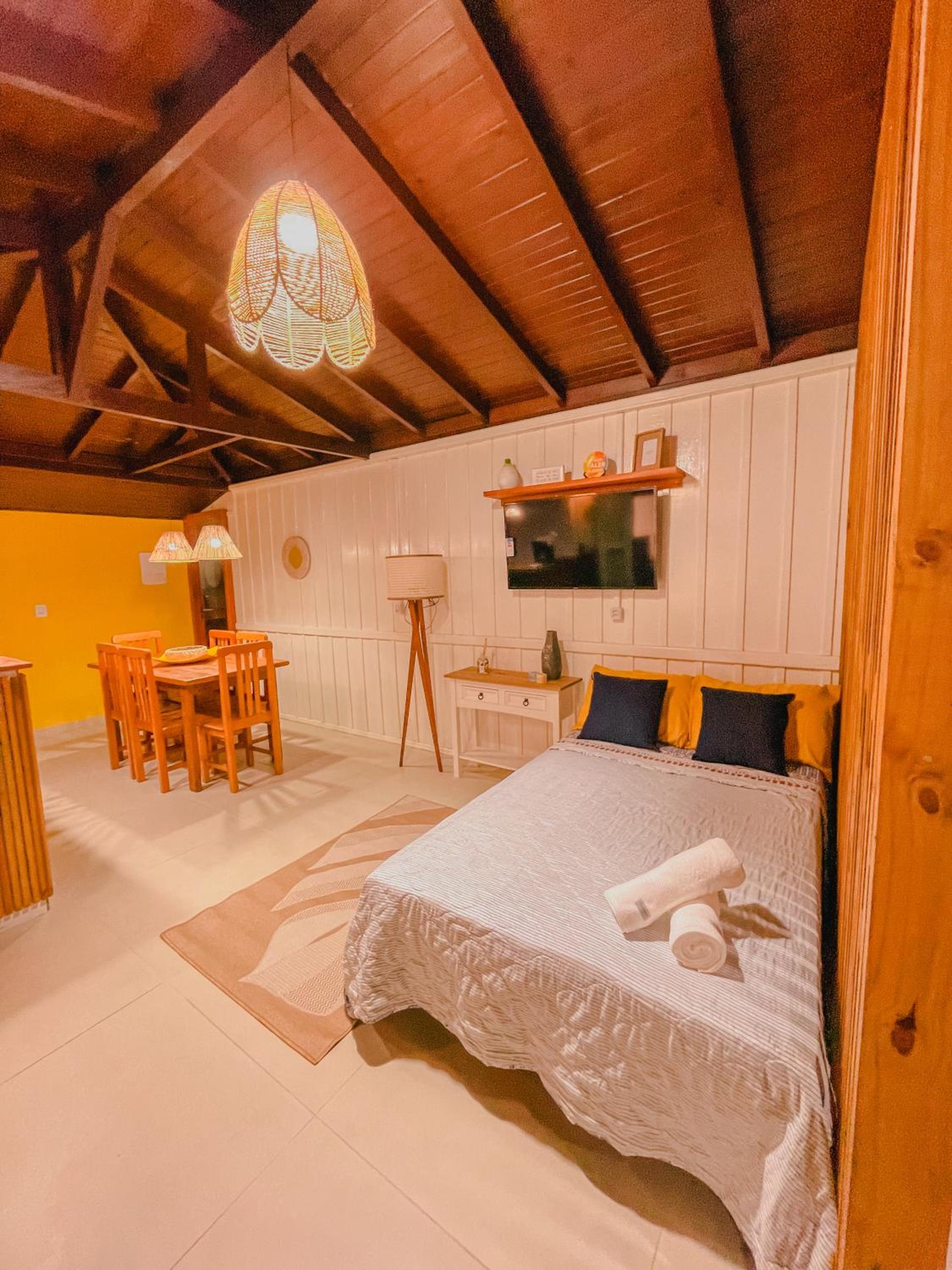 Shangri La Casas e Studios