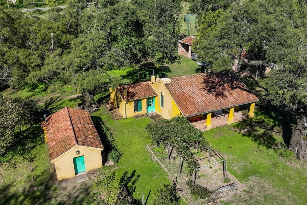 Golf a 600 mts, Piscina, Parrilla, Jardín, Vistas y WIFI