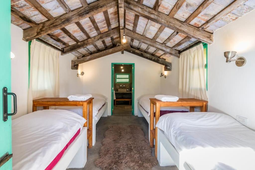 Golf a 600 mts, Piscina, Parrilla, Jardín, Vistas y WIFI