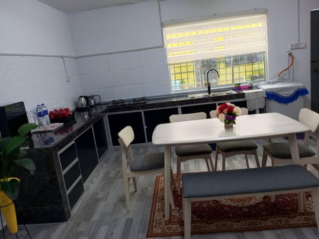 Homestay Mak Serting Tengah photo 6