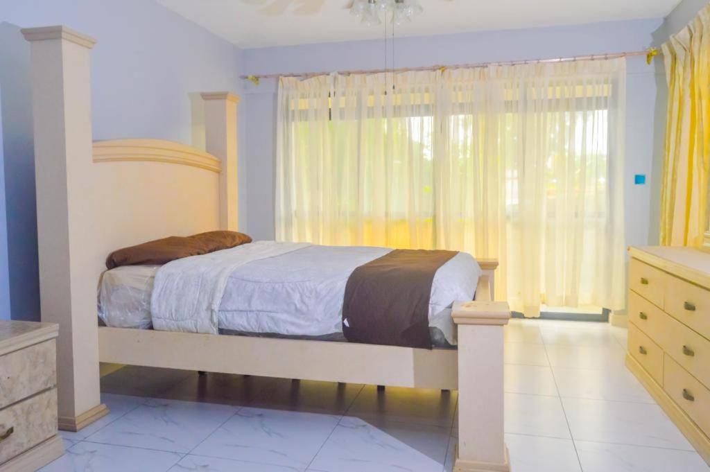 A New Spacious Modern 3 Bedroom all Ensuites Apartment near Nyali Beach Mombasa view 5