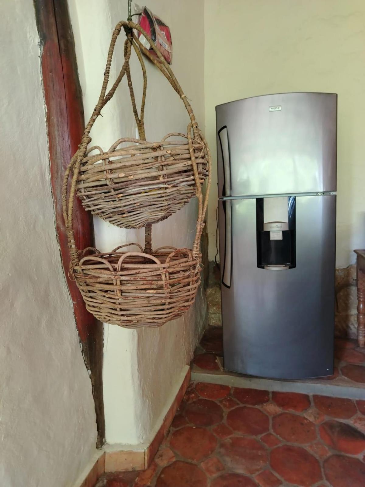 Hostal Baraloma Cerca Al Parque, Con Parqueadero Privado