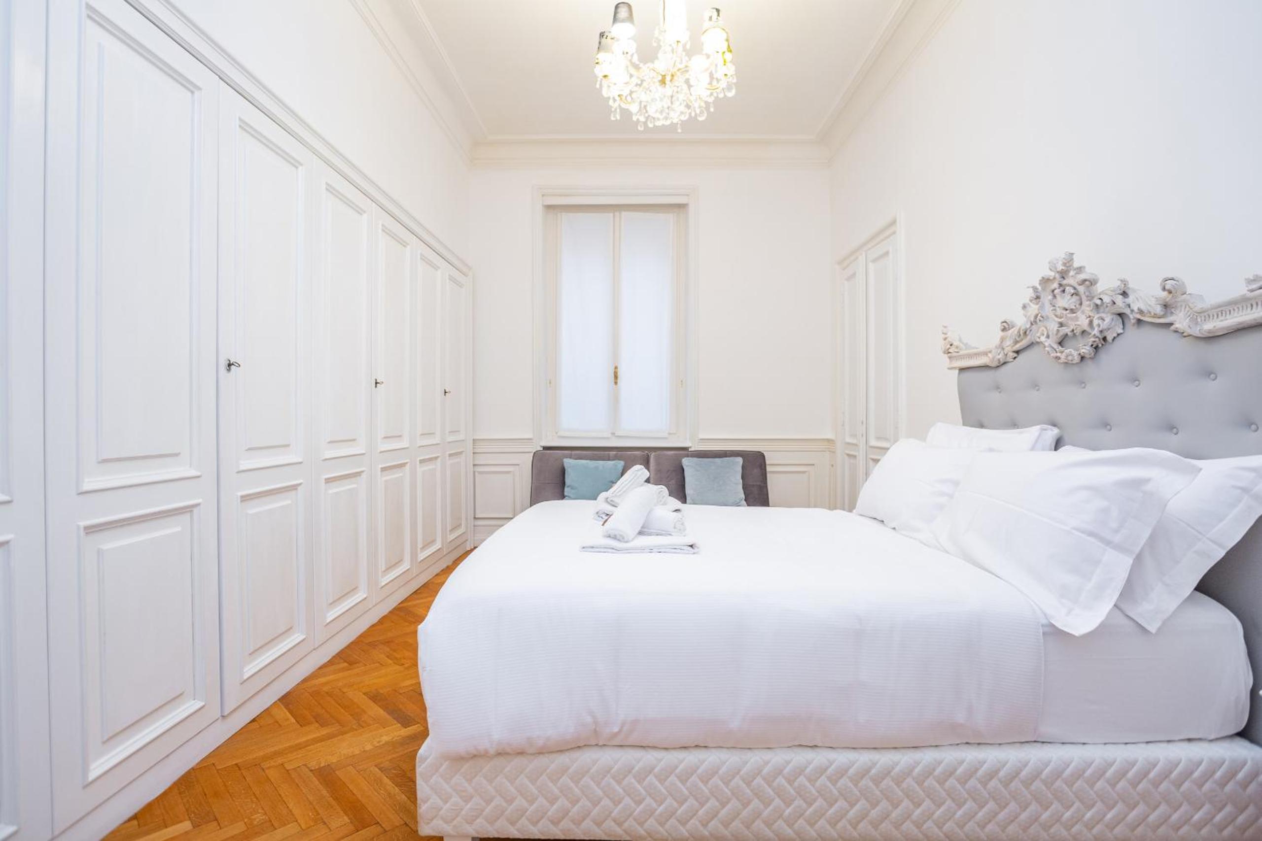 City Charm 3 BDR Apartment