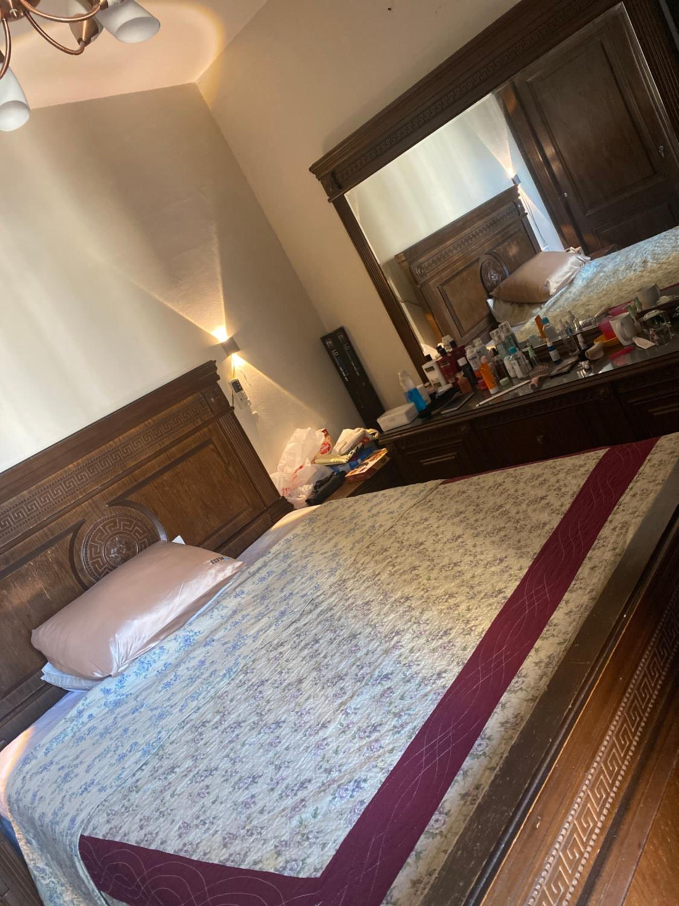 Females only Private bedroom stay with me Rehab city