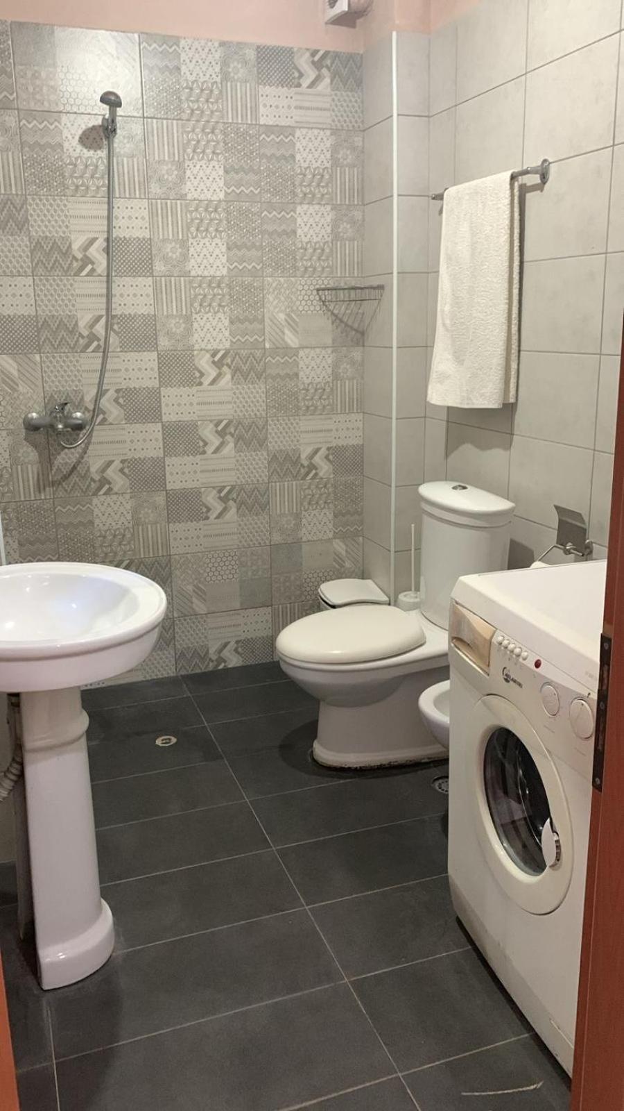 Enzo GuestHouse