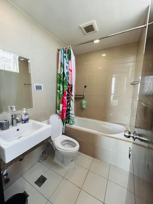 Two Bedroom Apartment in Mactan Newtown view 5