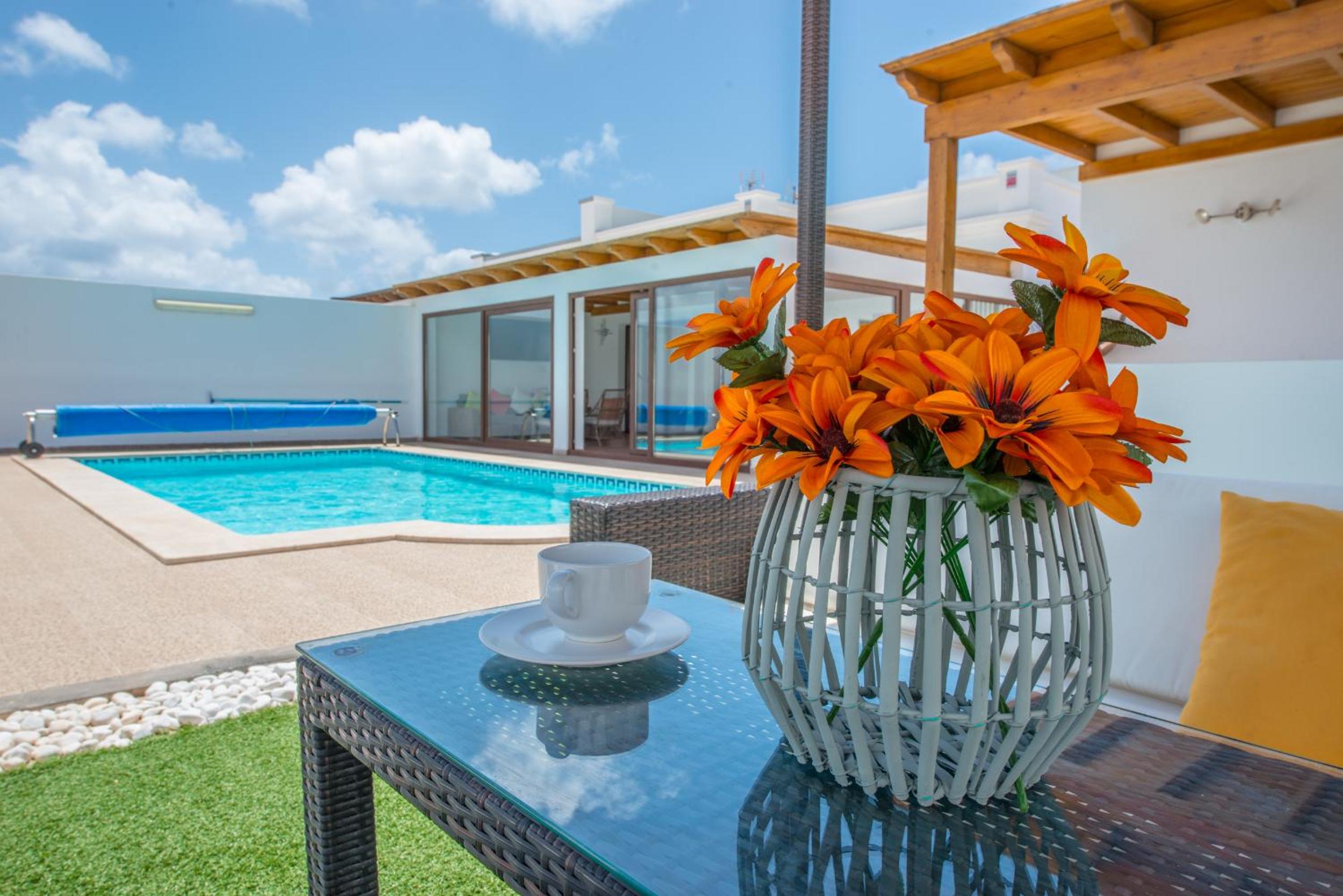 Villa Bonilla con piscina climatizada y jacuzzi