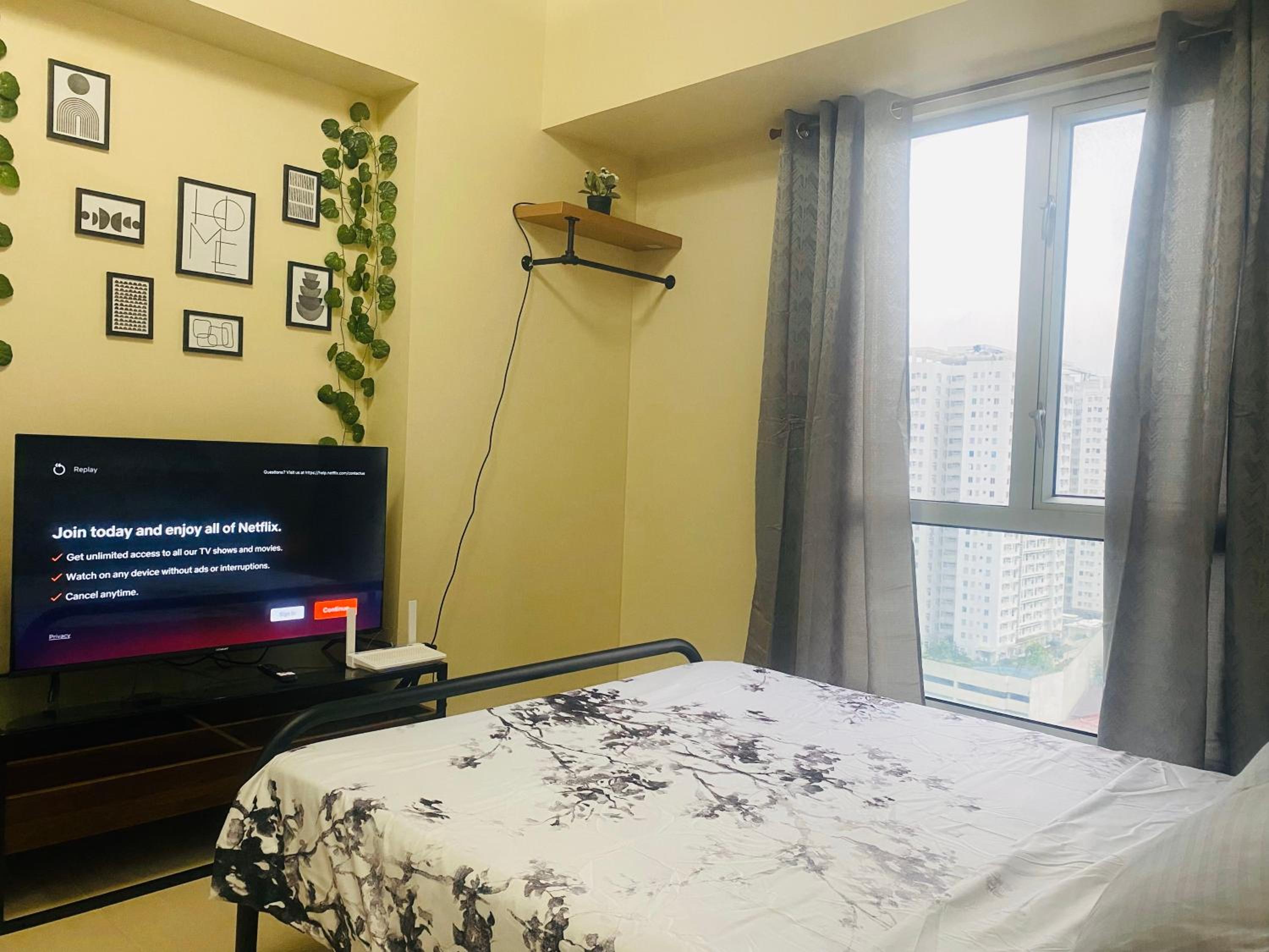 Fully Furnished Studio Unit at Avida Riala with Fast WIFI and Netflix