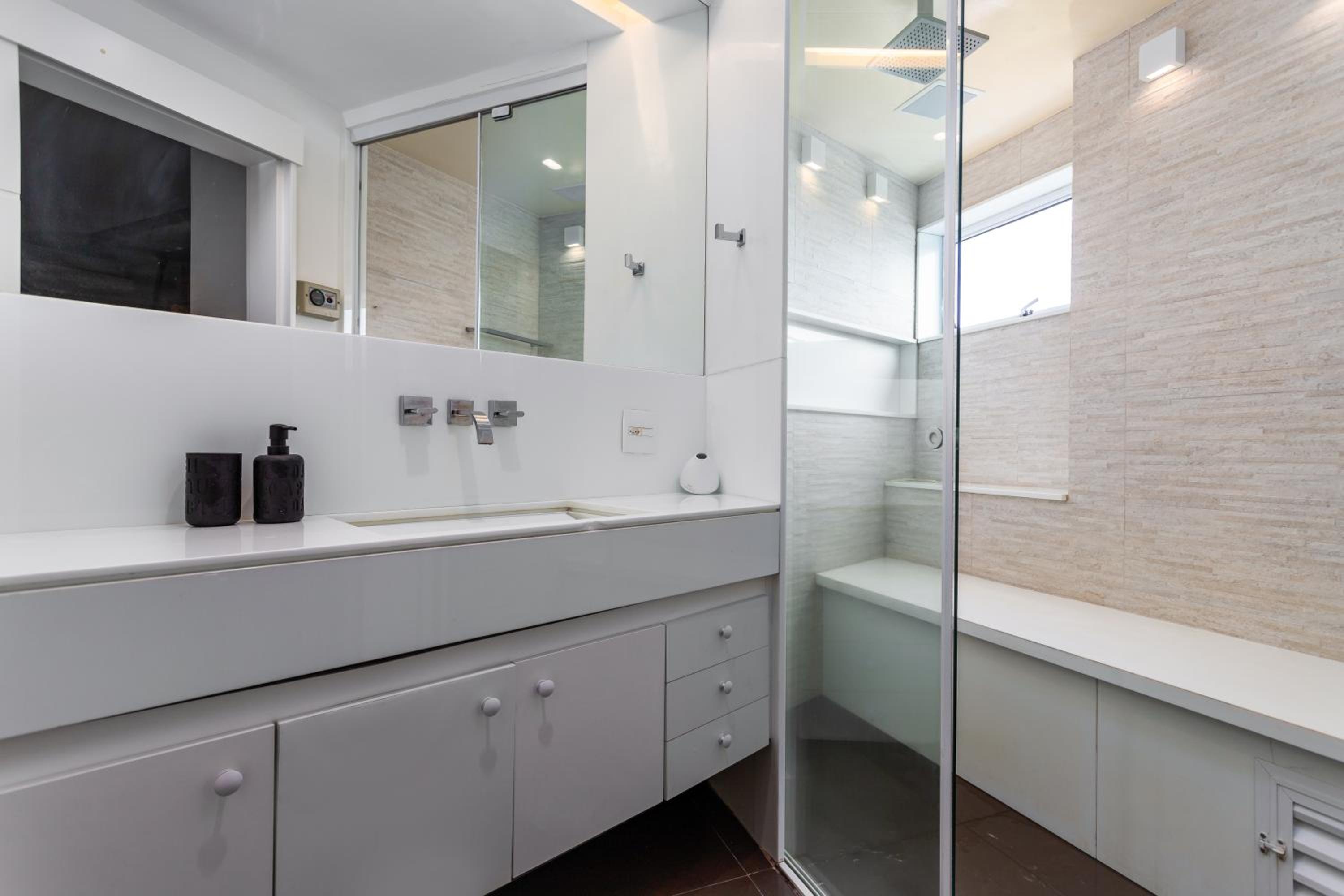 Unhotel - Apartamento 2 Suítes com Vista Panorâmica para a Lagoa