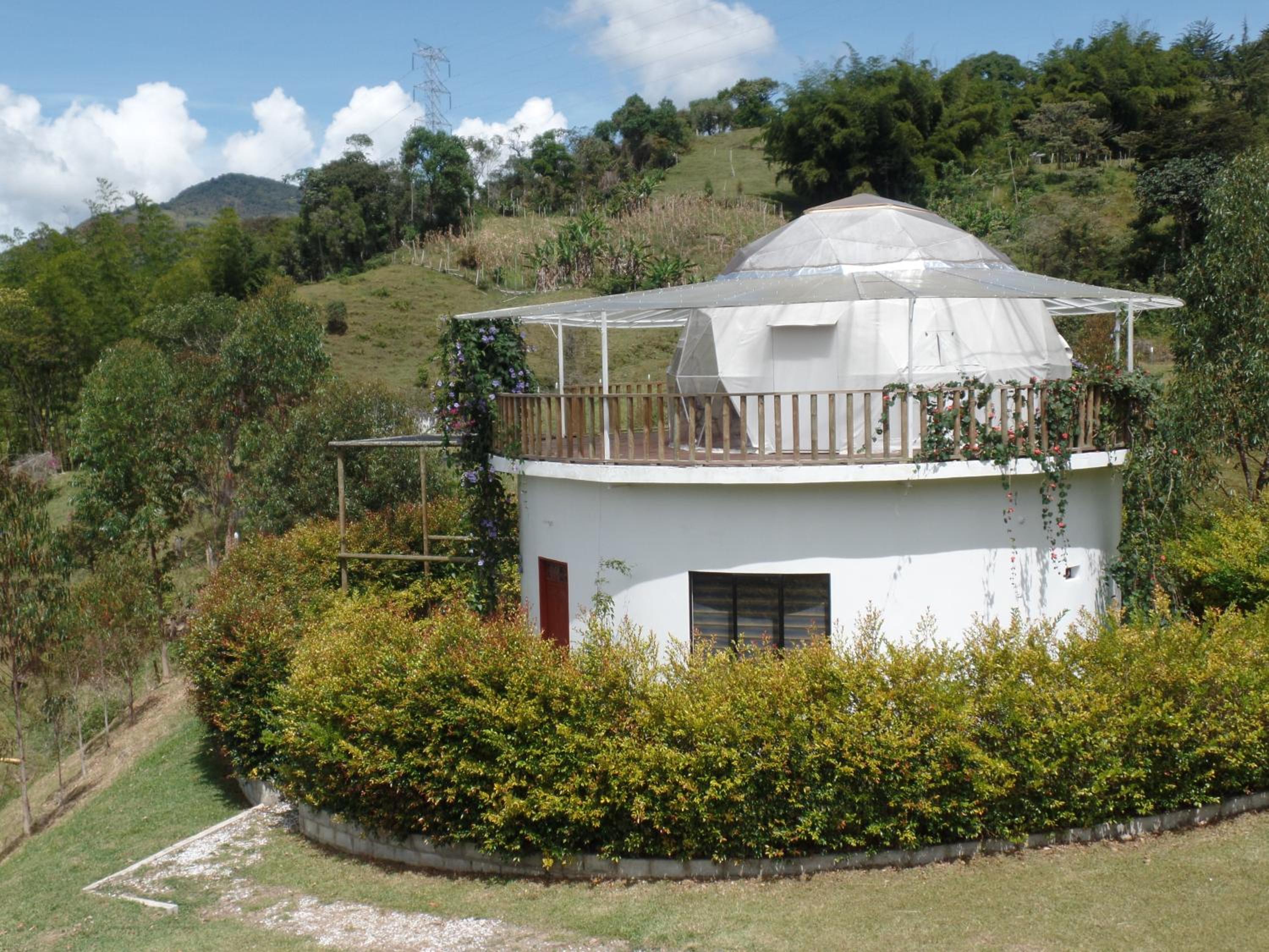 Glamping con jacuzzi y cocina- El Peñol a 30 minutos de Guatapé