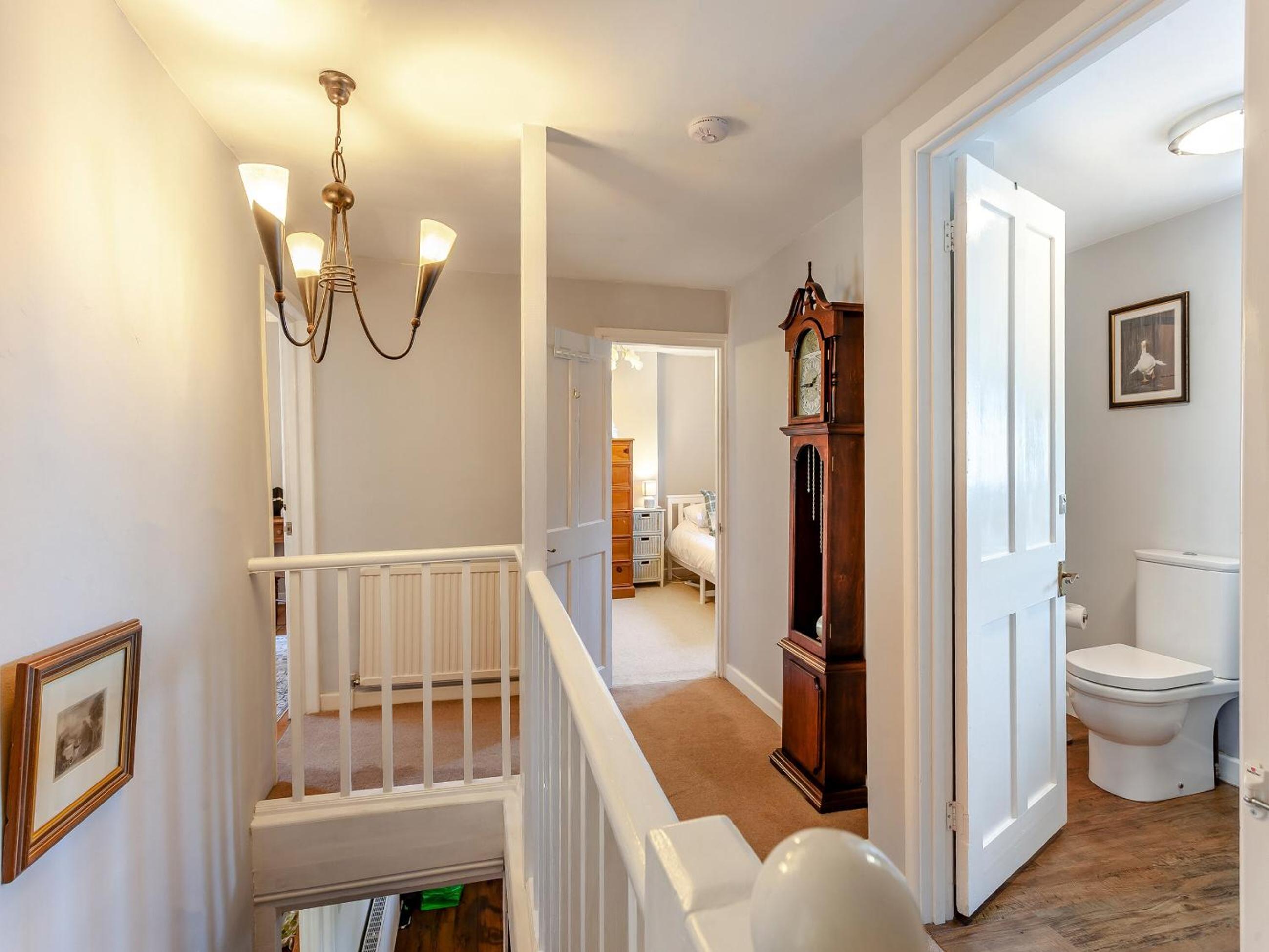 Hillview Cottage