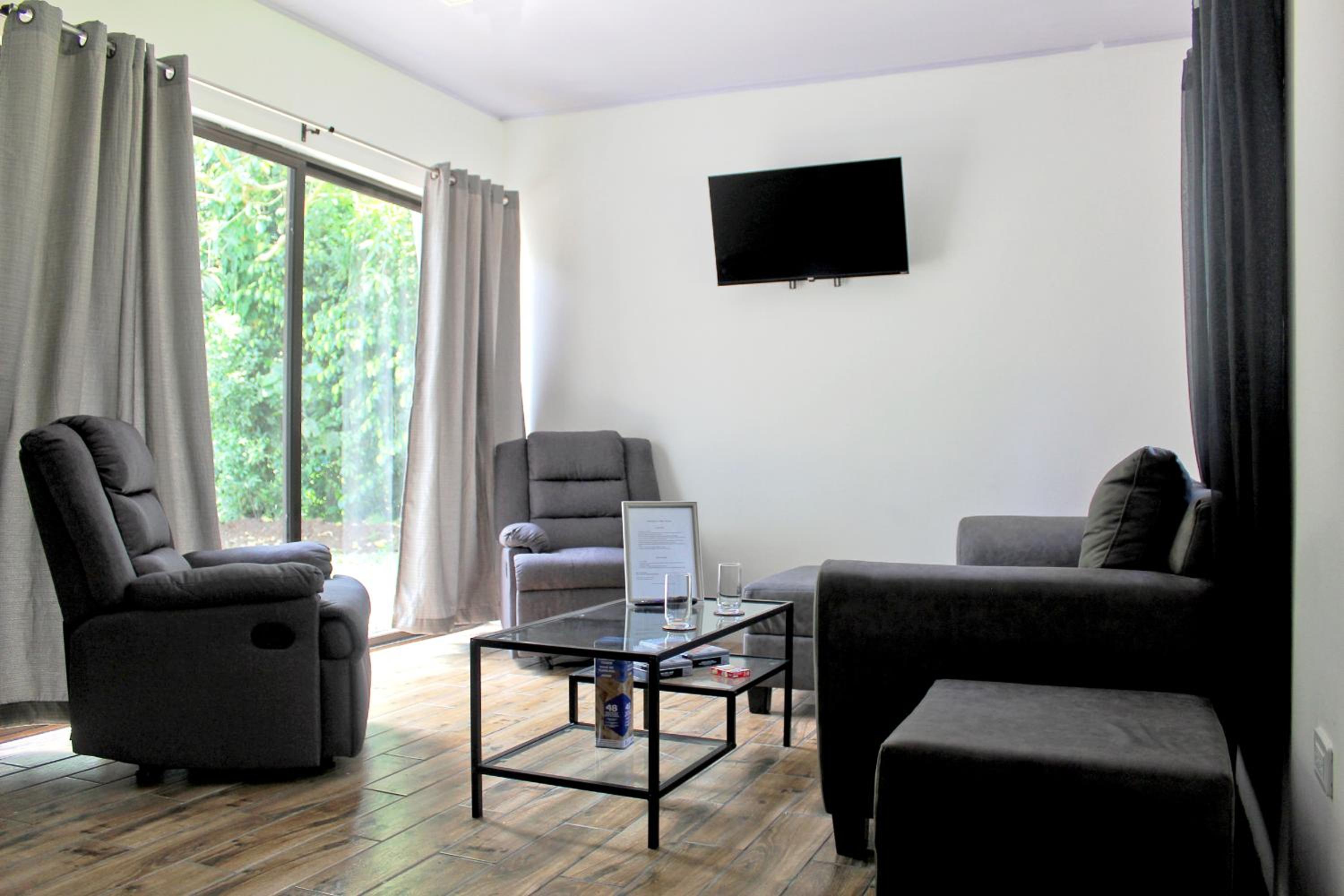 Holly House La Fortuna