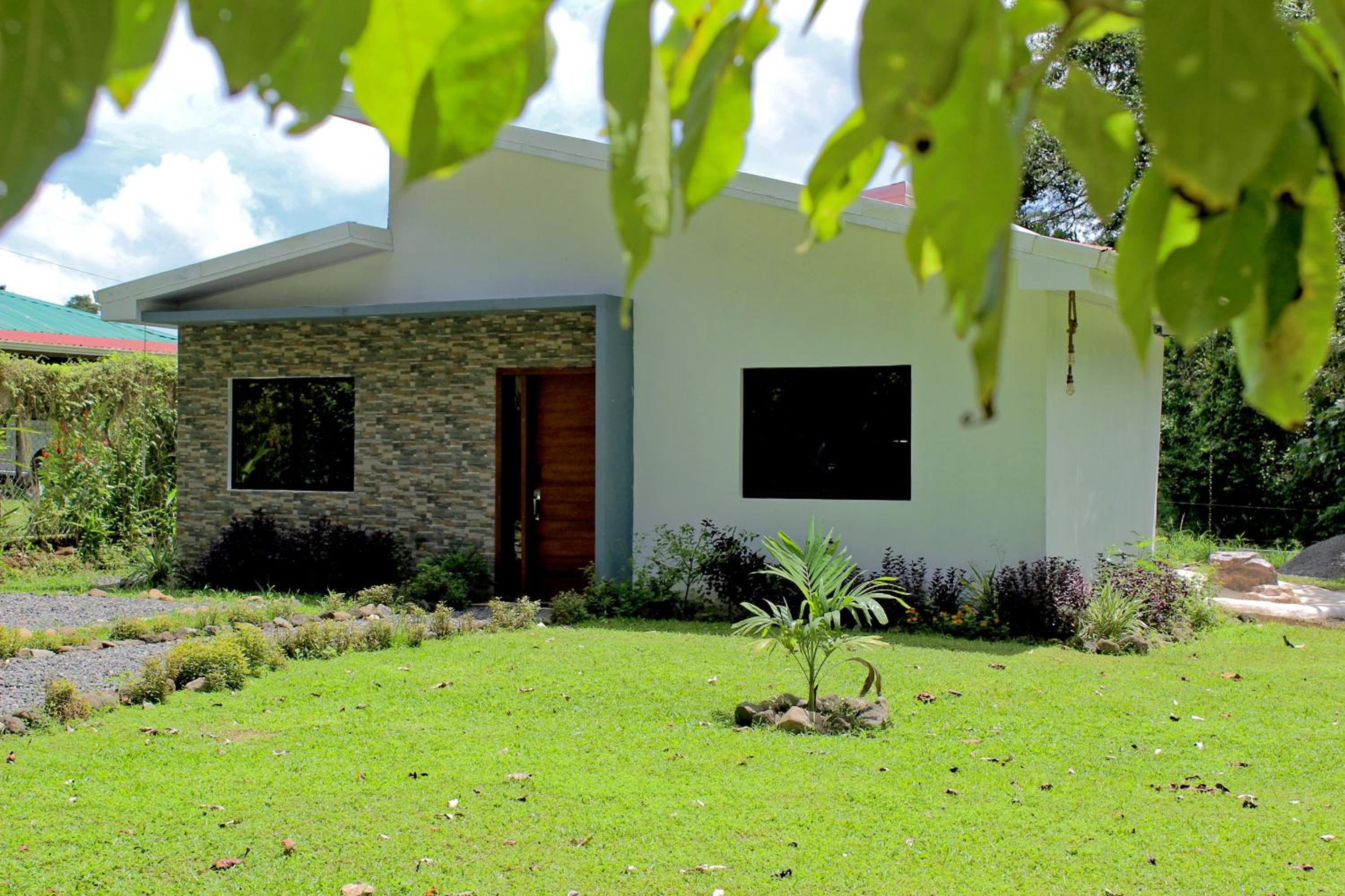 Holly House La Fortuna