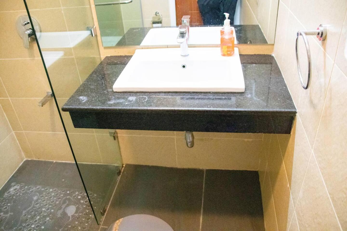 UN Accredited 2br3BedsPoolGymFullPower Backup70inchTv view 2