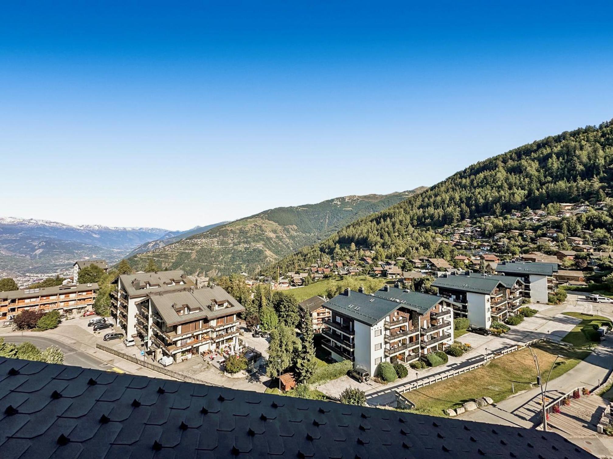 Breathtaking view -Nendaz - 4 Valleys - Swiss Alps