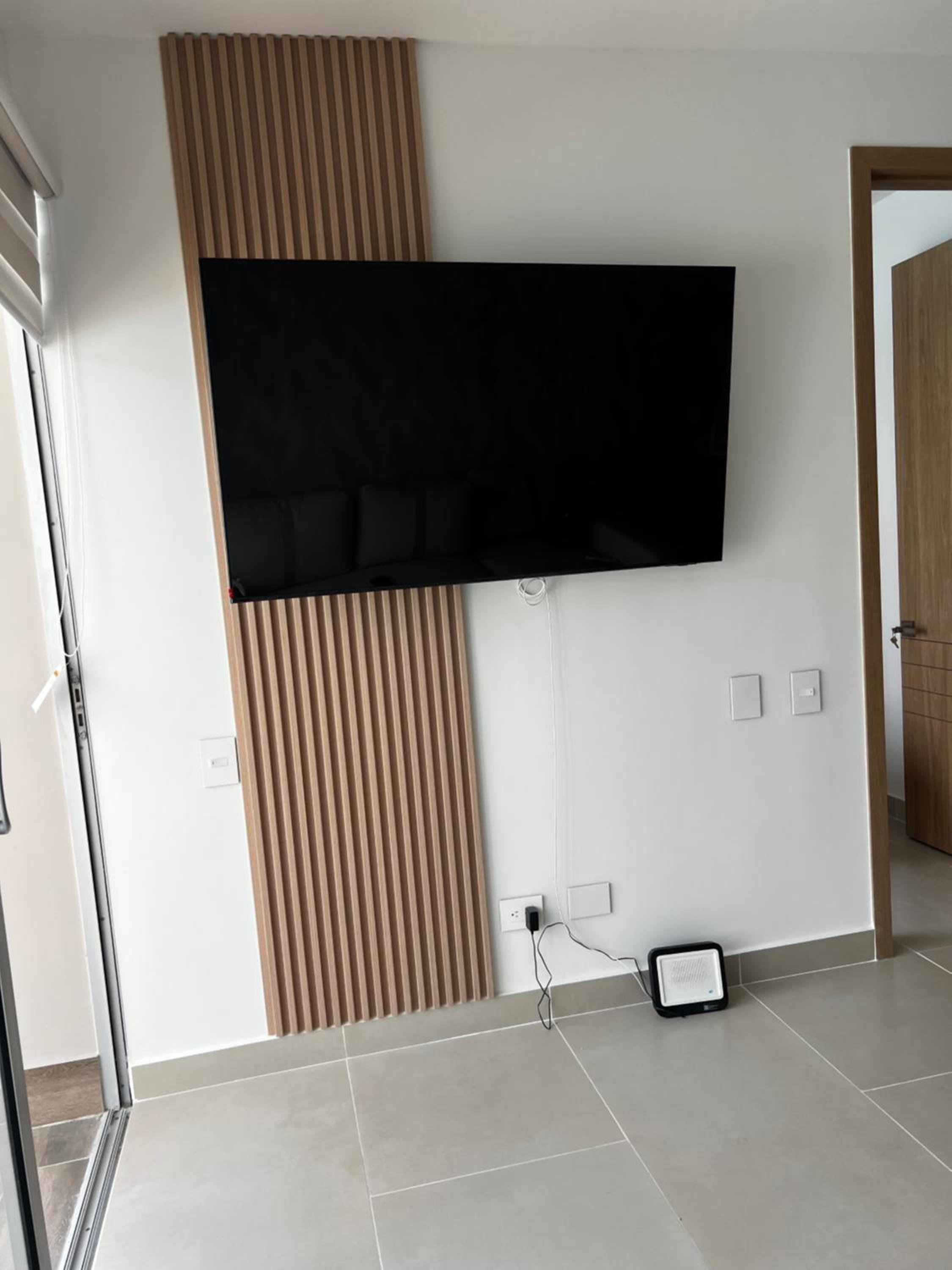 Lujoso Apartamento en Baia Kristal - Frente a la Playa Artificial Más Grande de Colombia