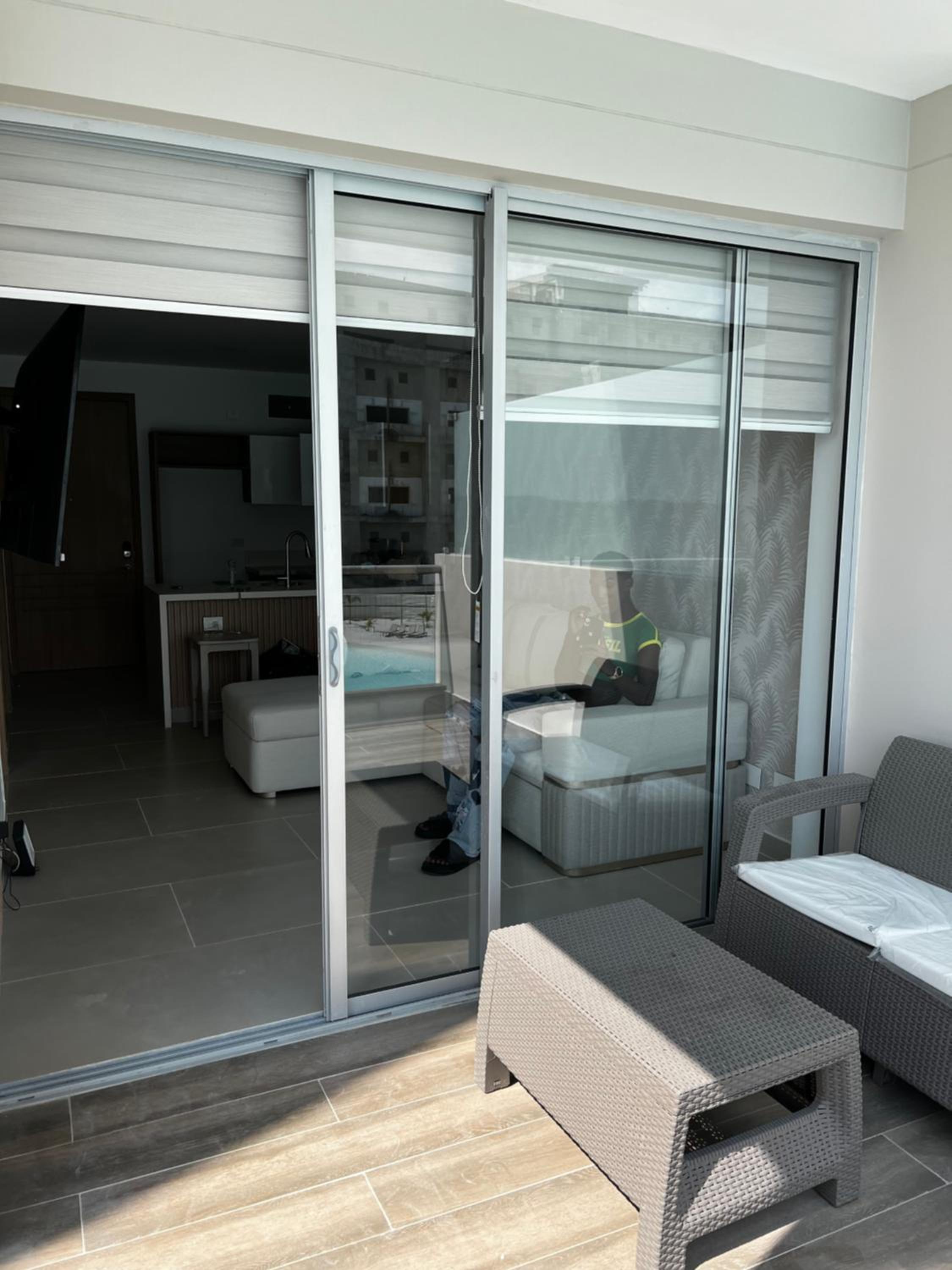 Lujoso Apartamento en Baia Kristal - Frente a la Playa Artificial Más Grande de Colombia