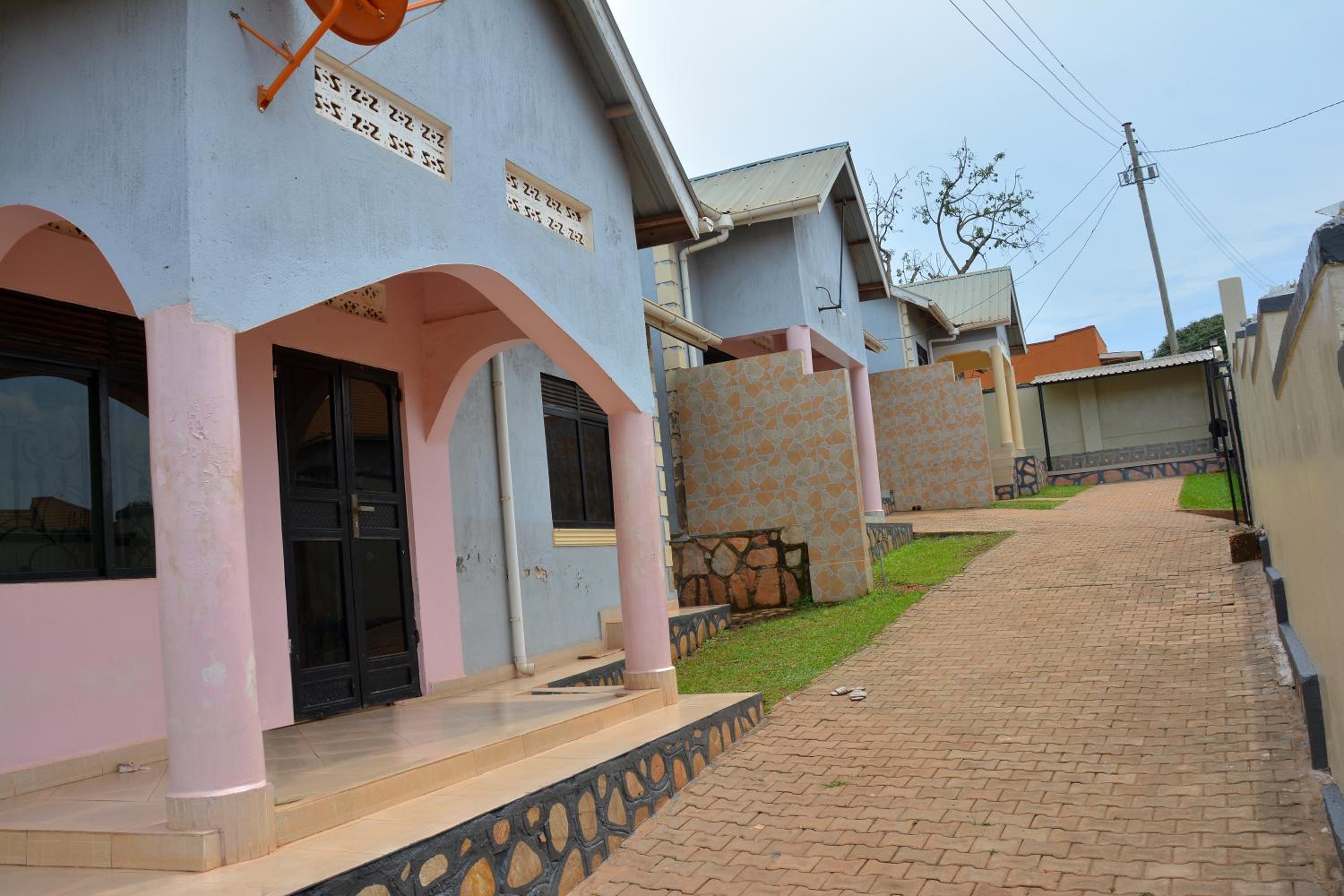 Pal Furnished Houses