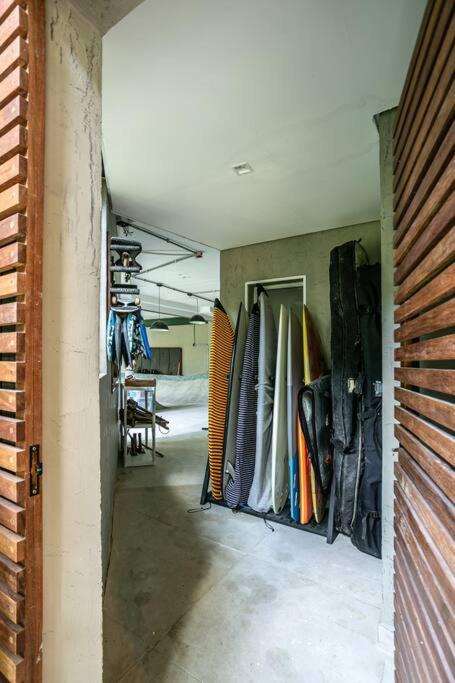 Casa espetacular e completa no condomínio Iporanga
