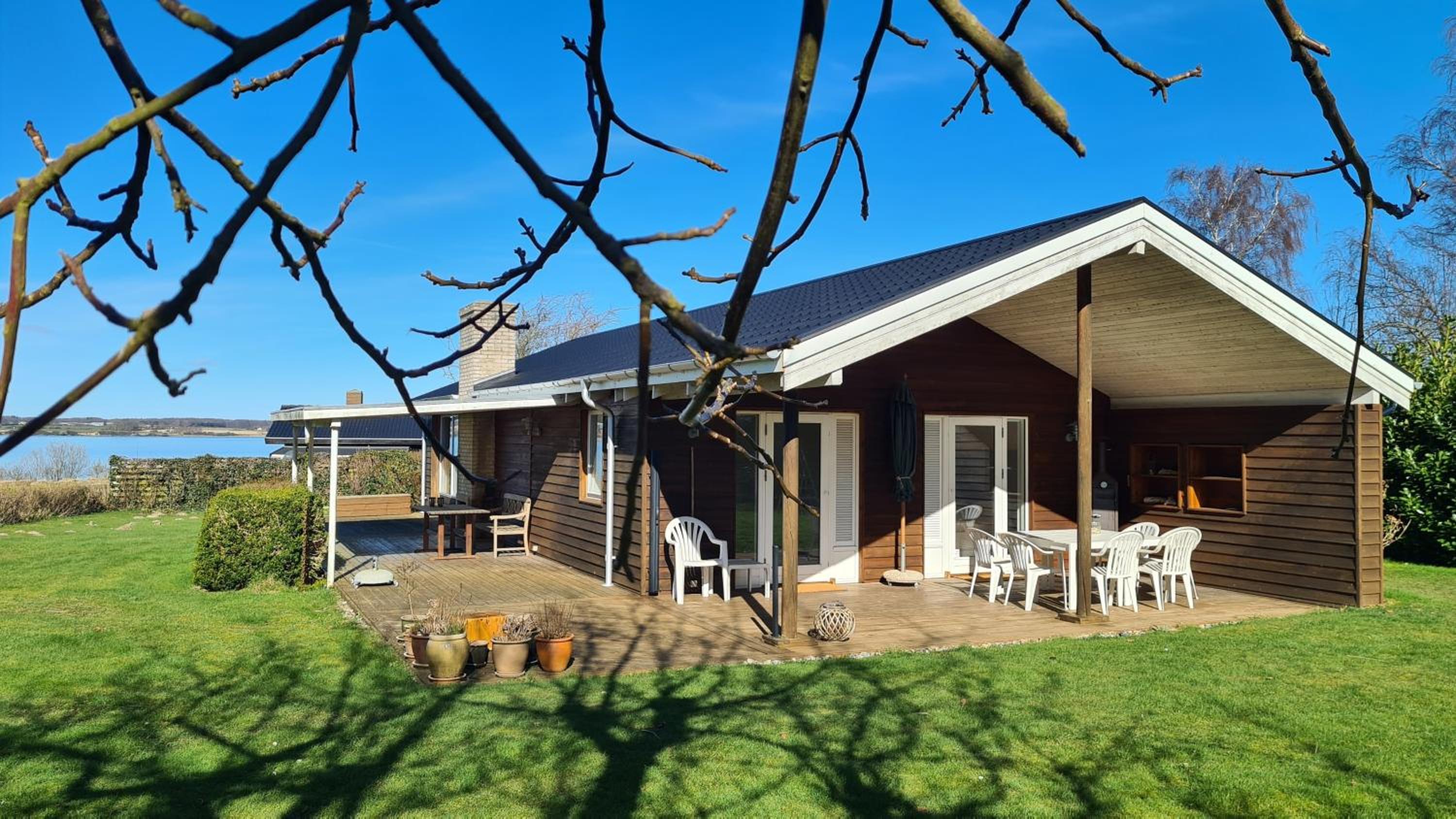 SunsetLodge