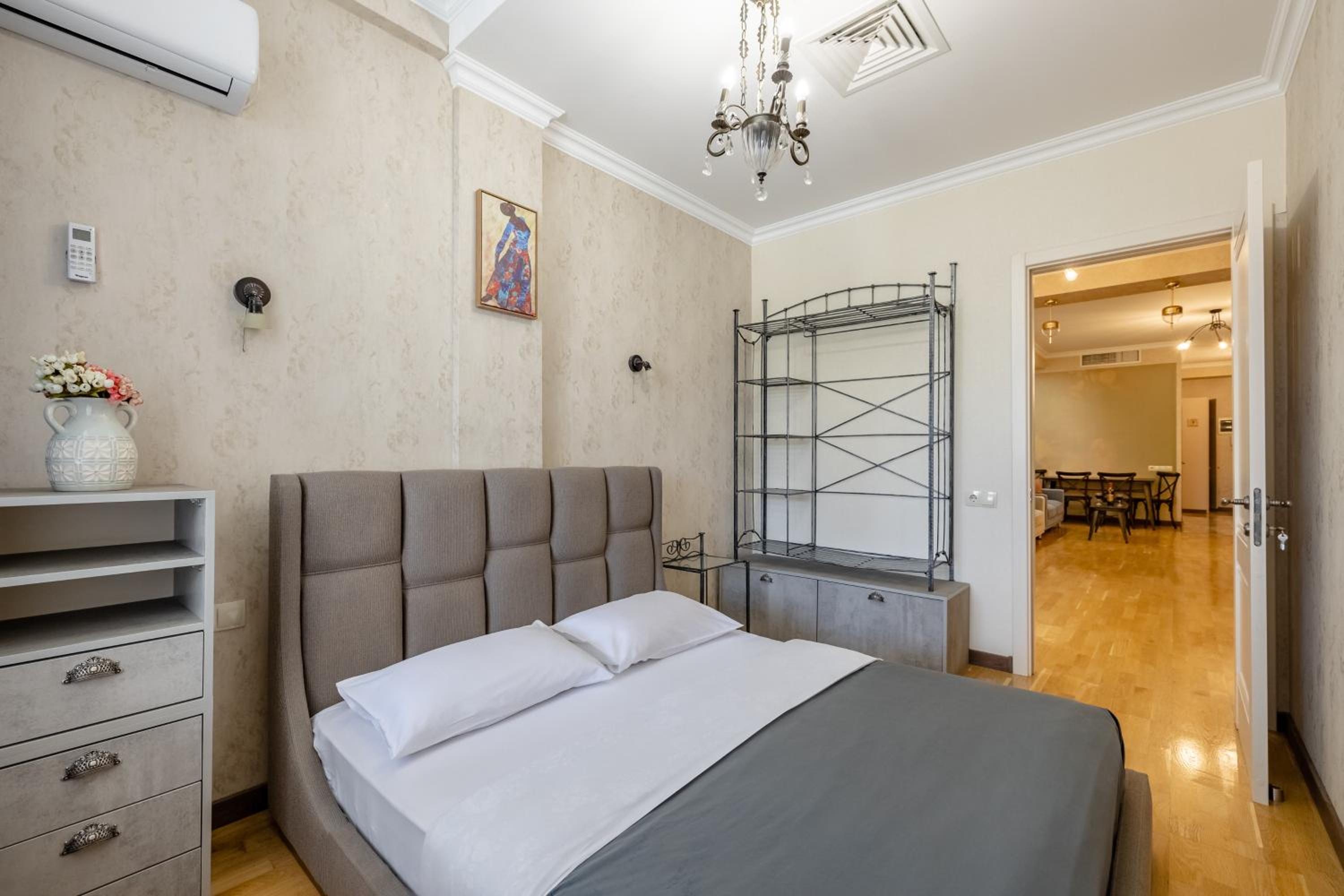Apartment on Rustaveli avenue