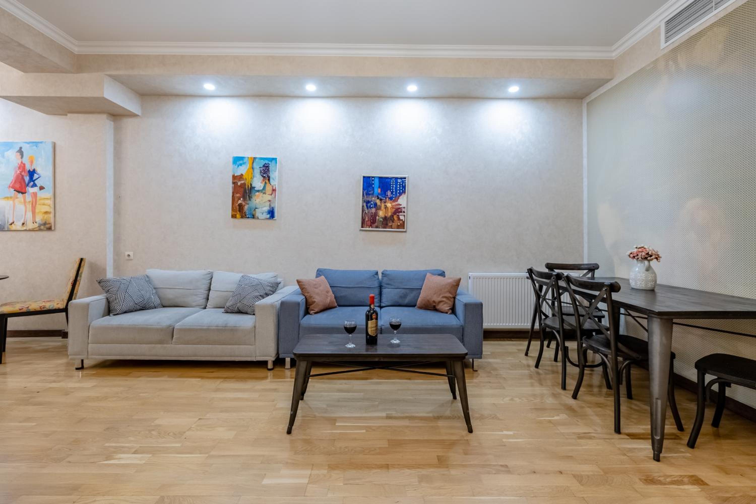 Apartment on Rustaveli avenue
