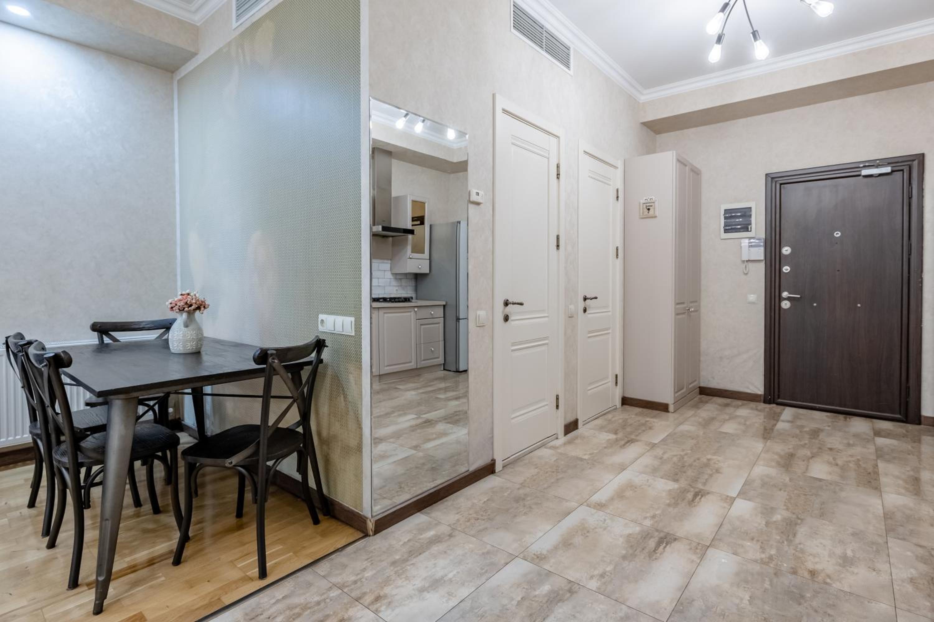 Apartment on Rustaveli avenue