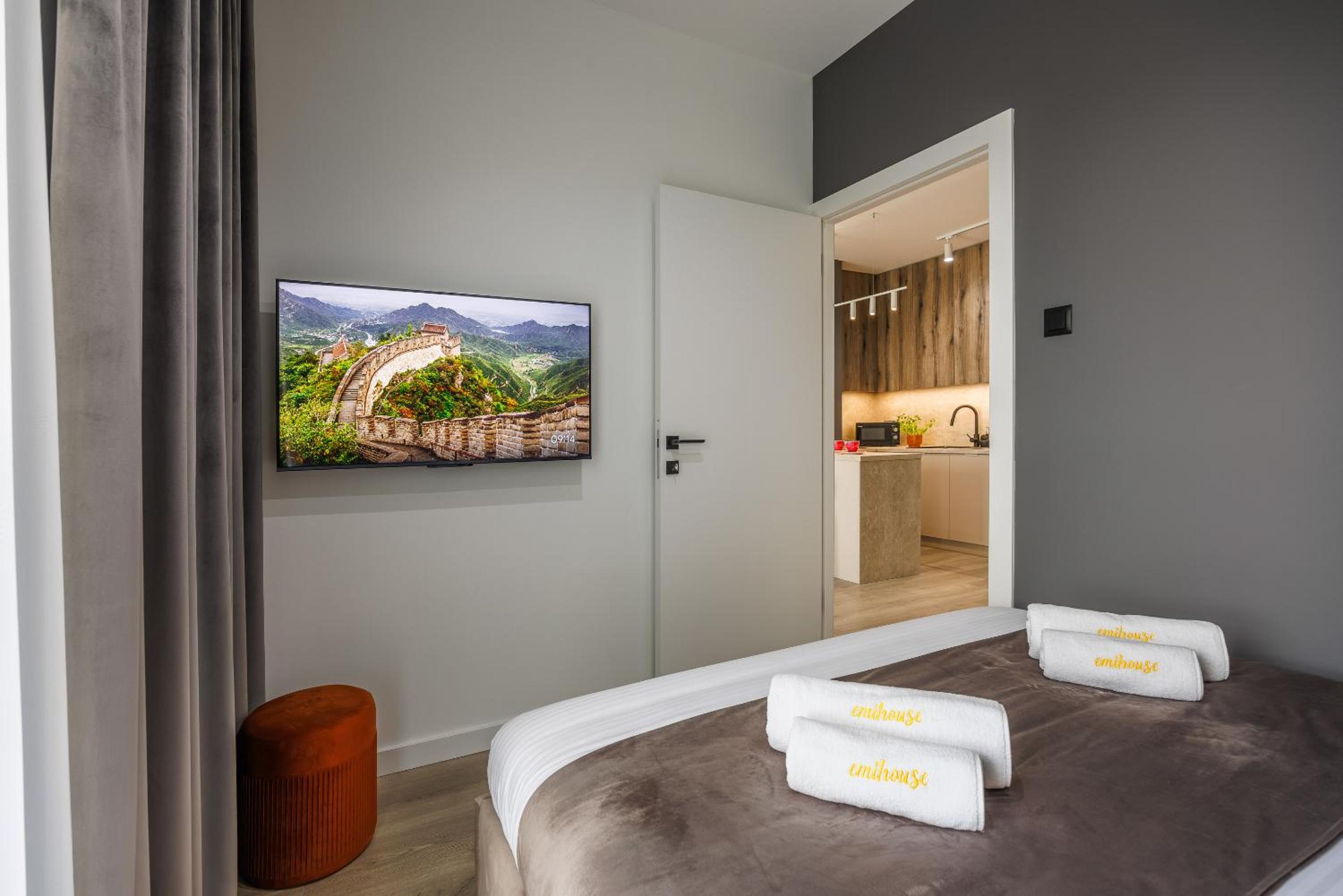 Emihouse Riverside Apartments