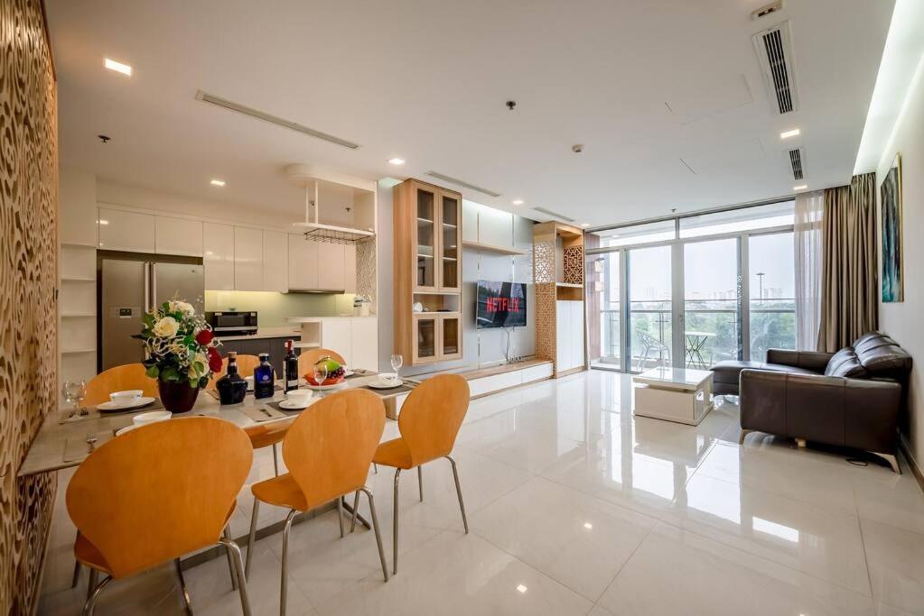 4 BR in vinhome central park -p4