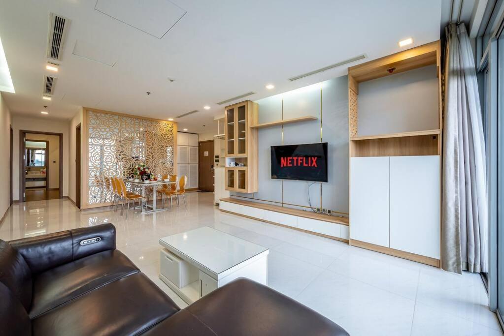 4 BR in vinhome central park -p4