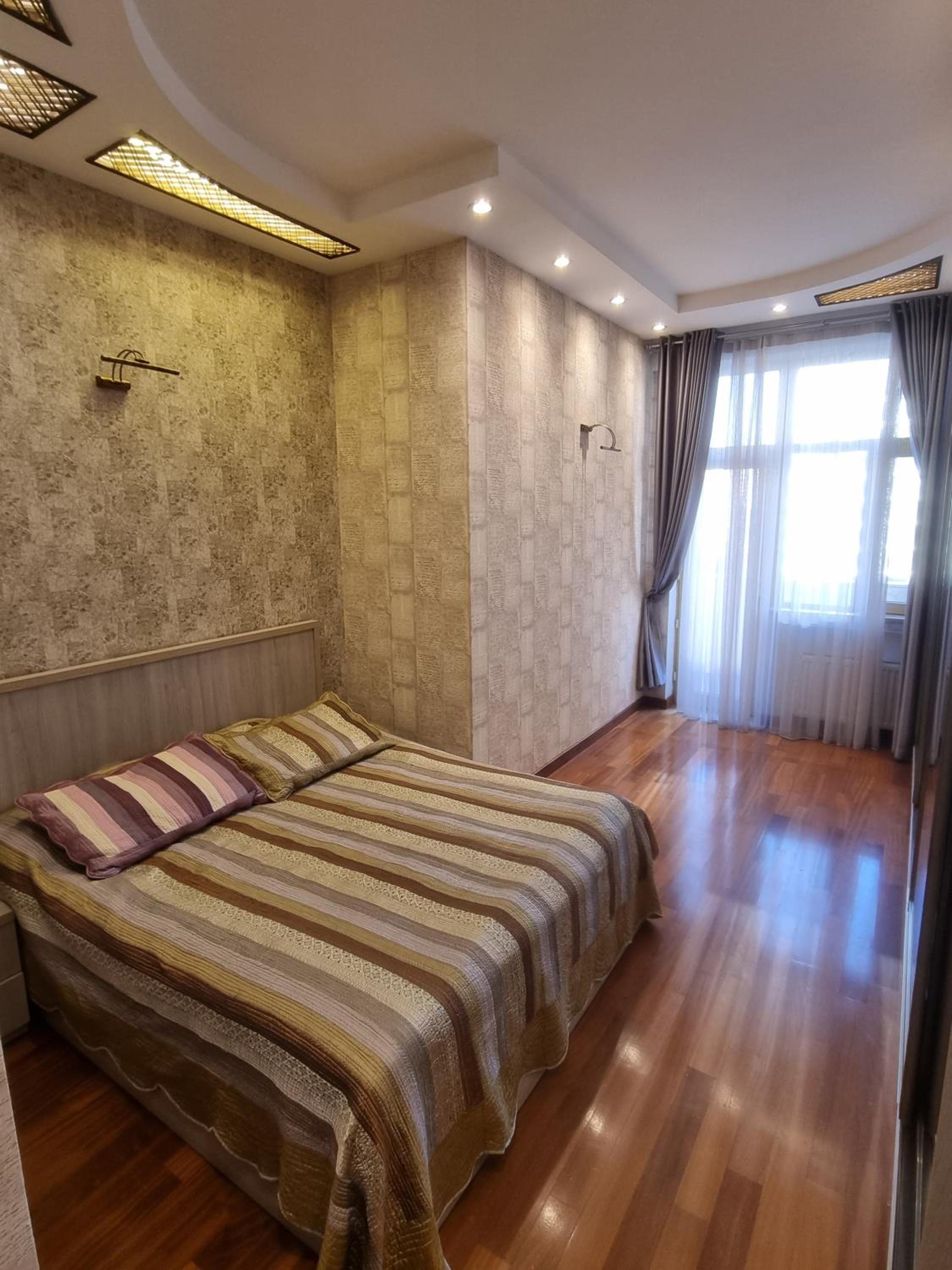 Luxury Family Apartment