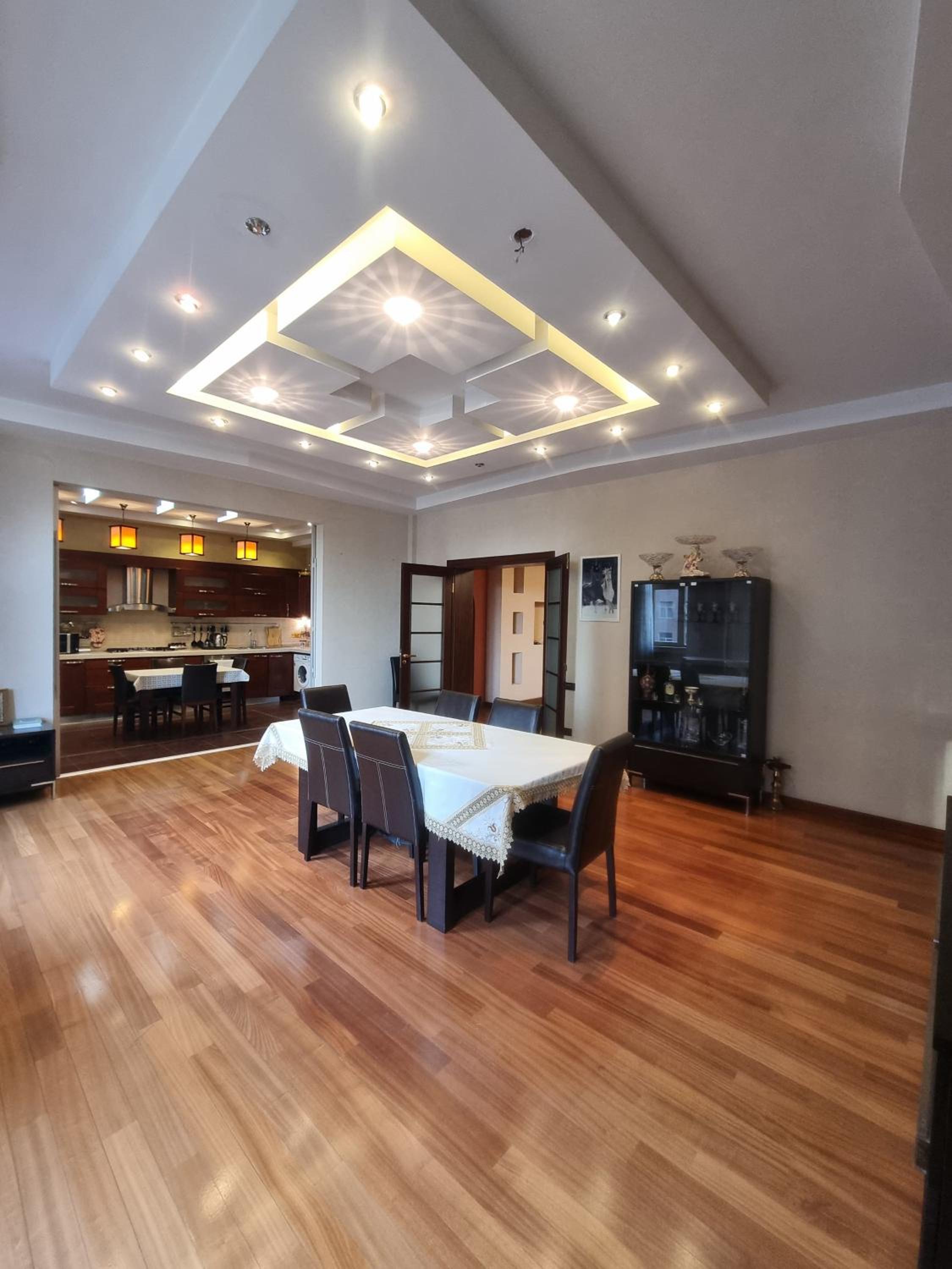 Luxury Family Apartment