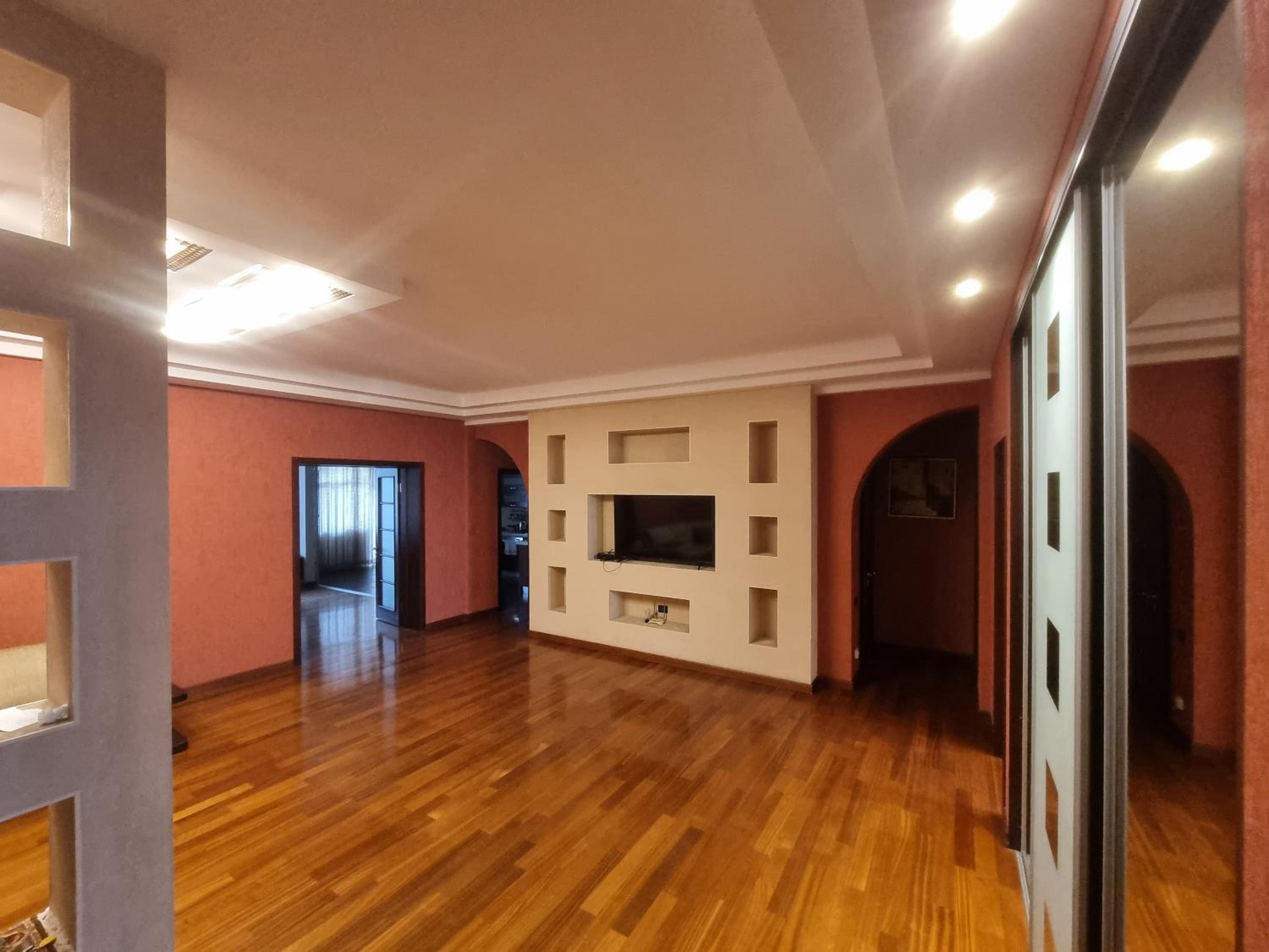 Luxury Family Apartment