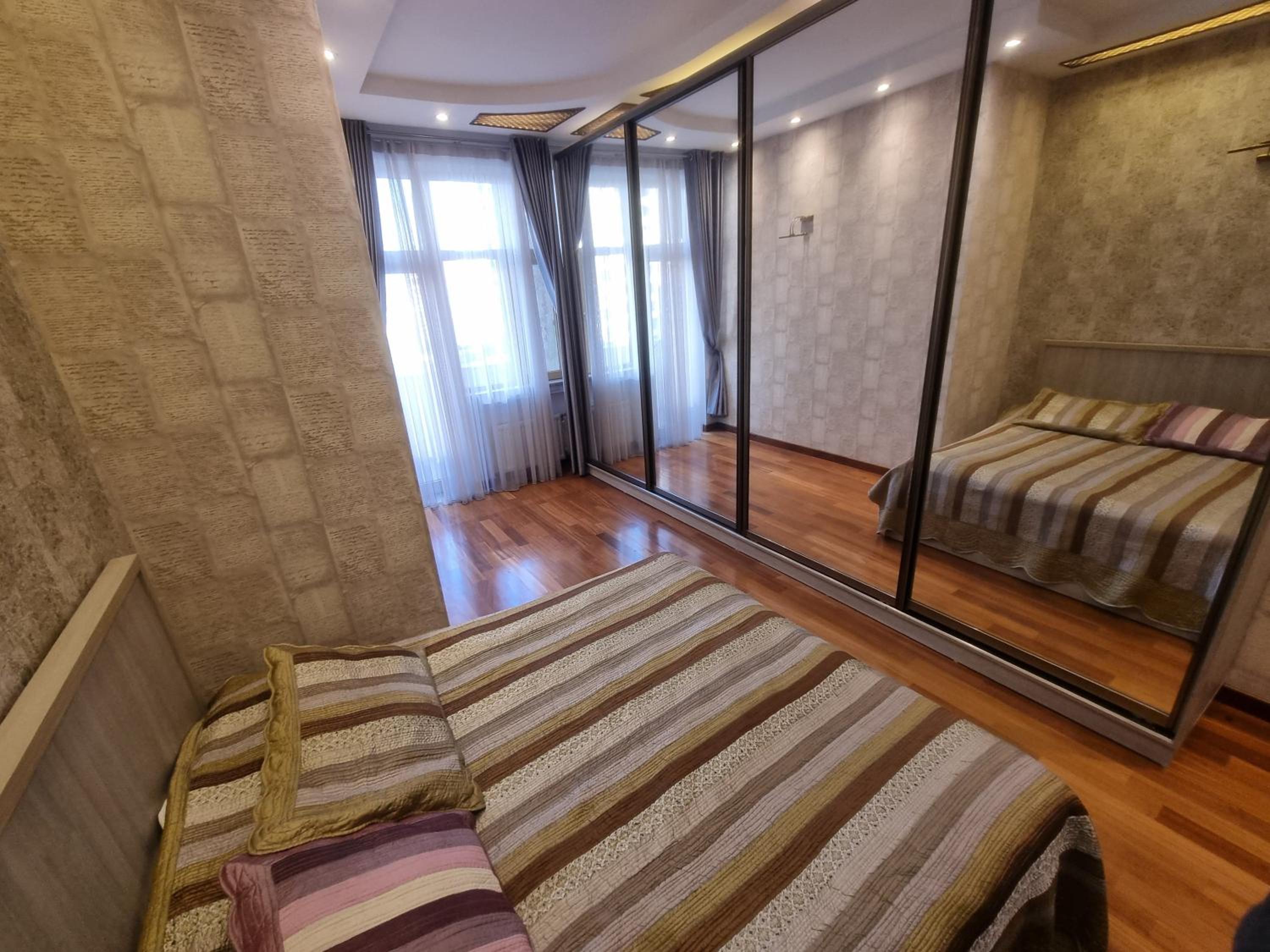 Luxury Family Apartment