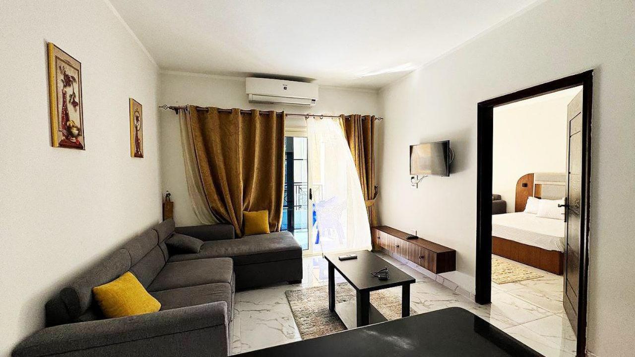 Juliana beach D117 view 4