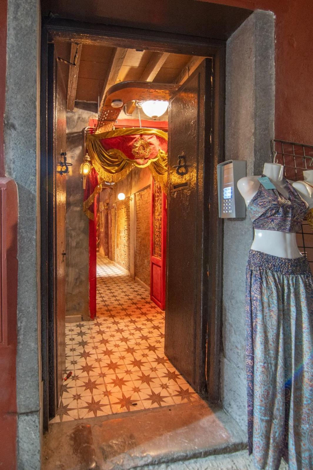 El café Paris de apartamentos CV