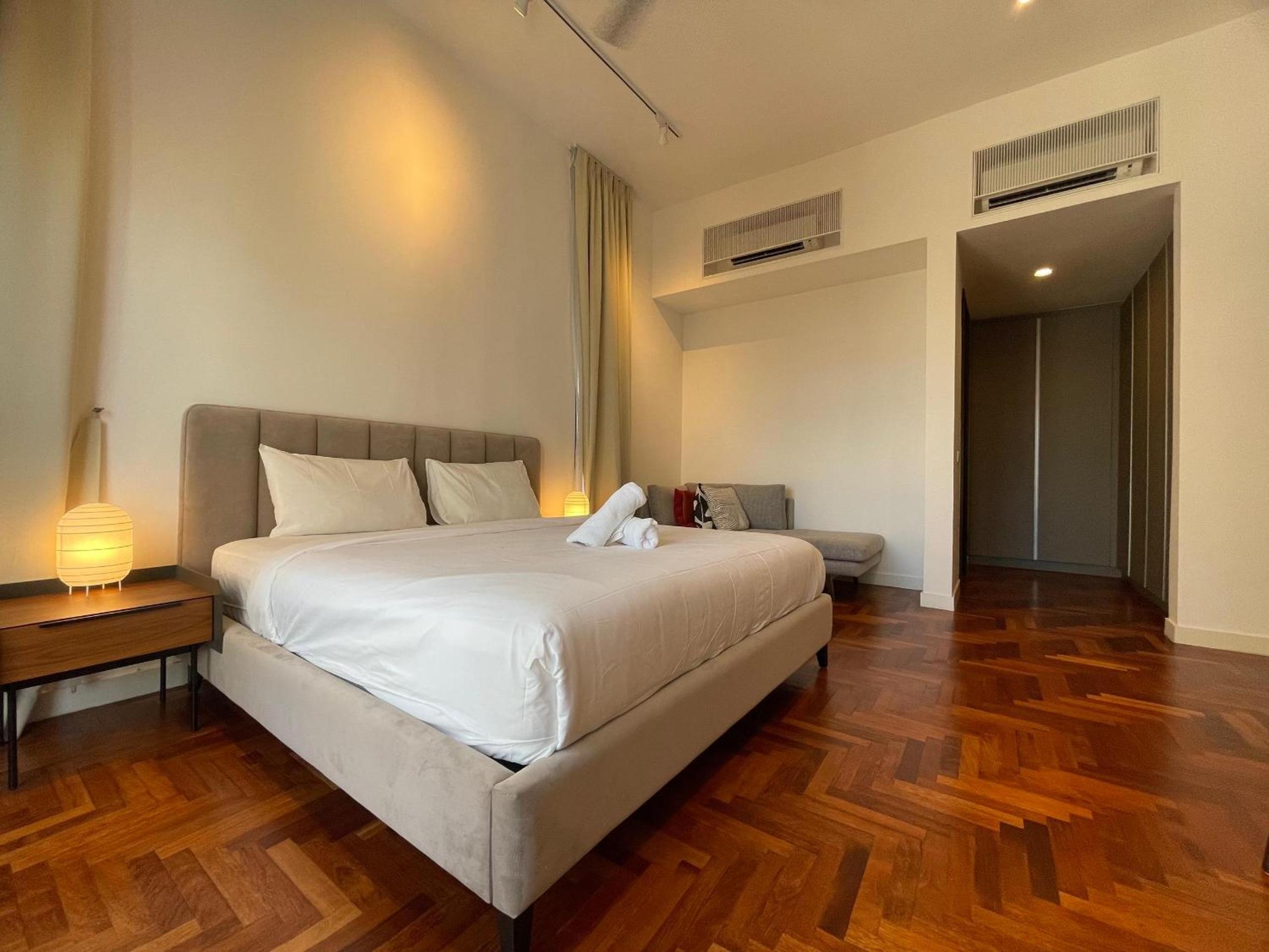 The Robertson-Bukit Bintang by PILLOWTALKS