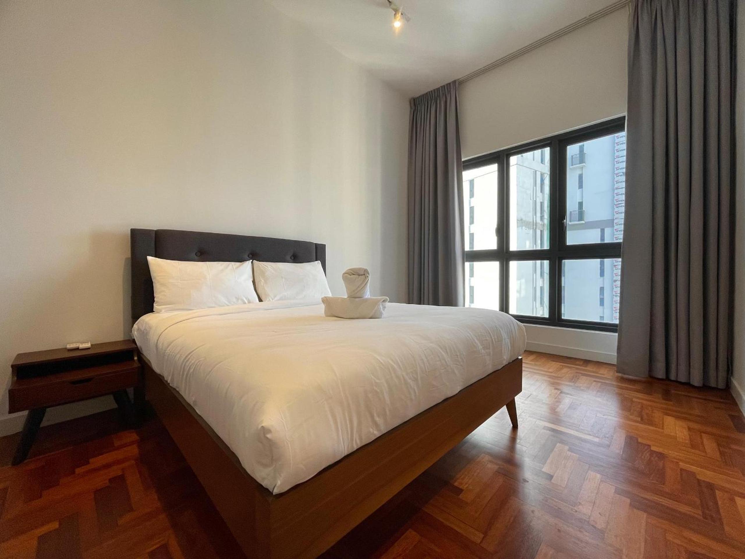 The Robertson-Bukit Bintang by PILLOWTALKS