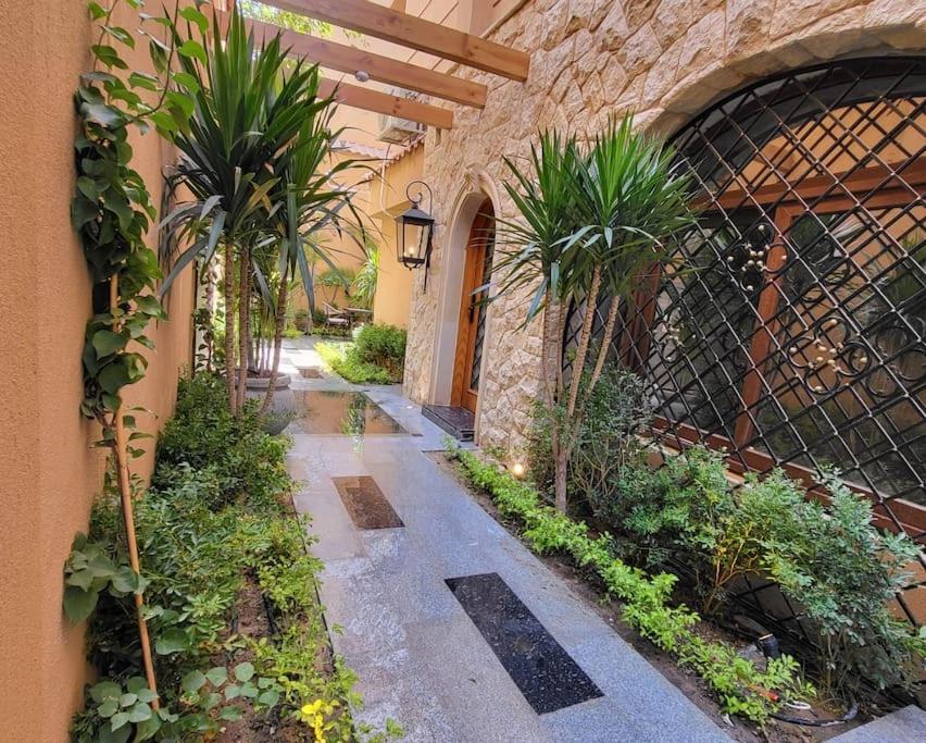 Three Sisters Villa