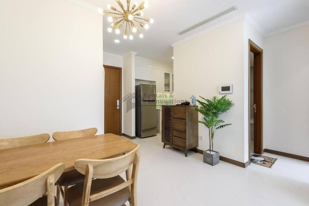 1 BR in Landmark plus Building