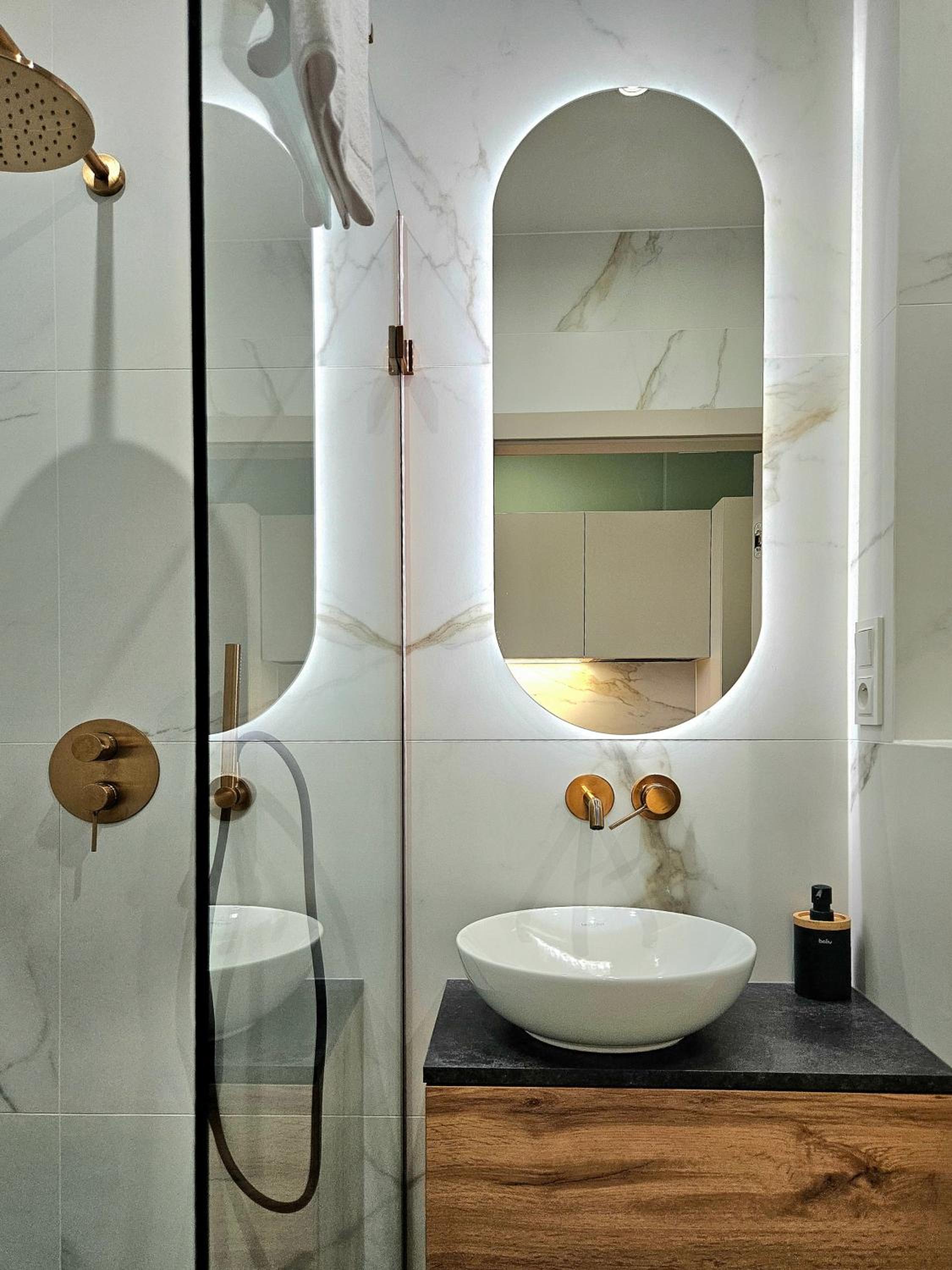 Roosevelta Residence Apartments - przy OFF Piotrkowska, FV - Klimatyzacja - WiFi, Orientarium, Atlas Arena, HopaLupa, Aquapark Fala, EC1