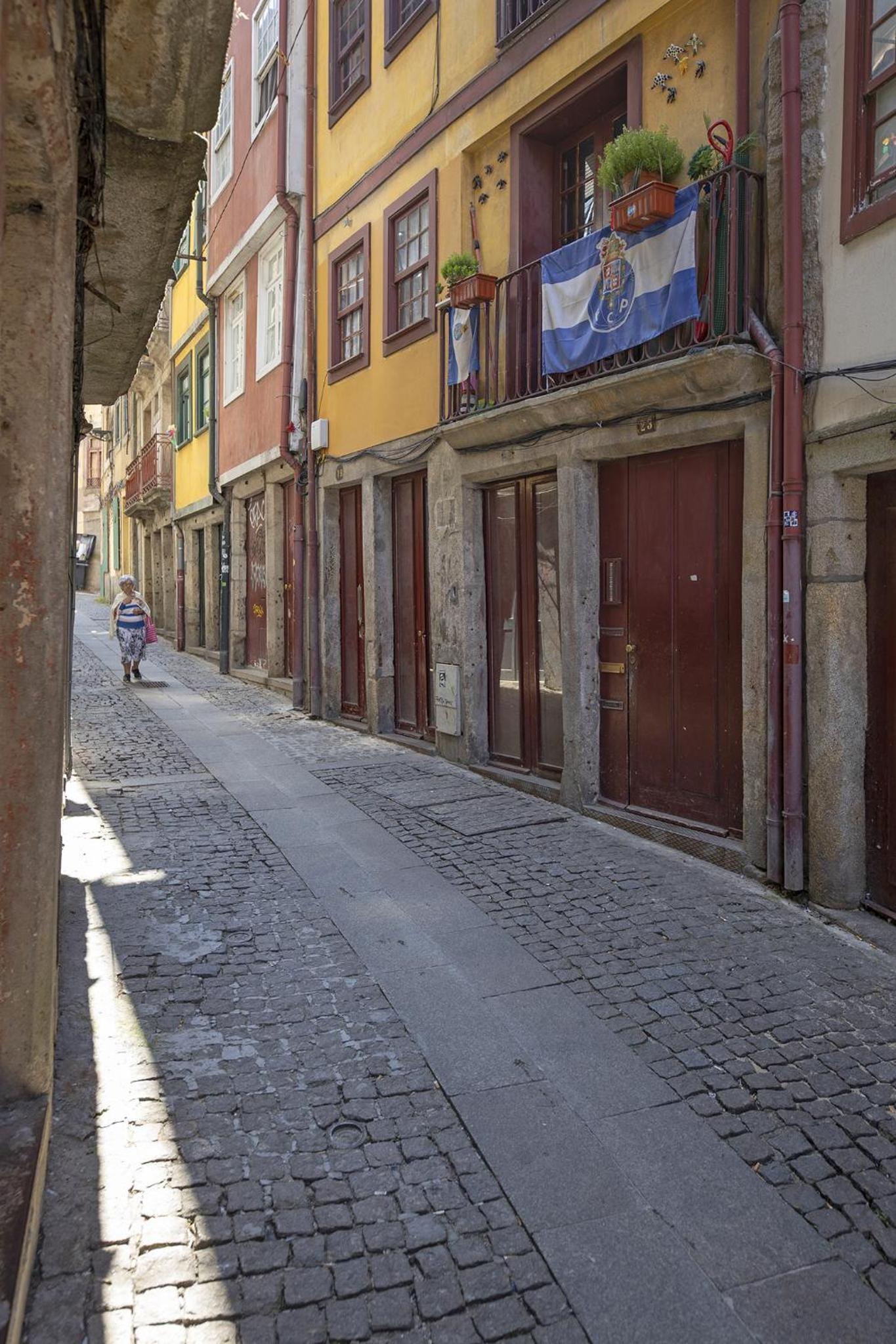 FLH Porto Blue Studios view 2