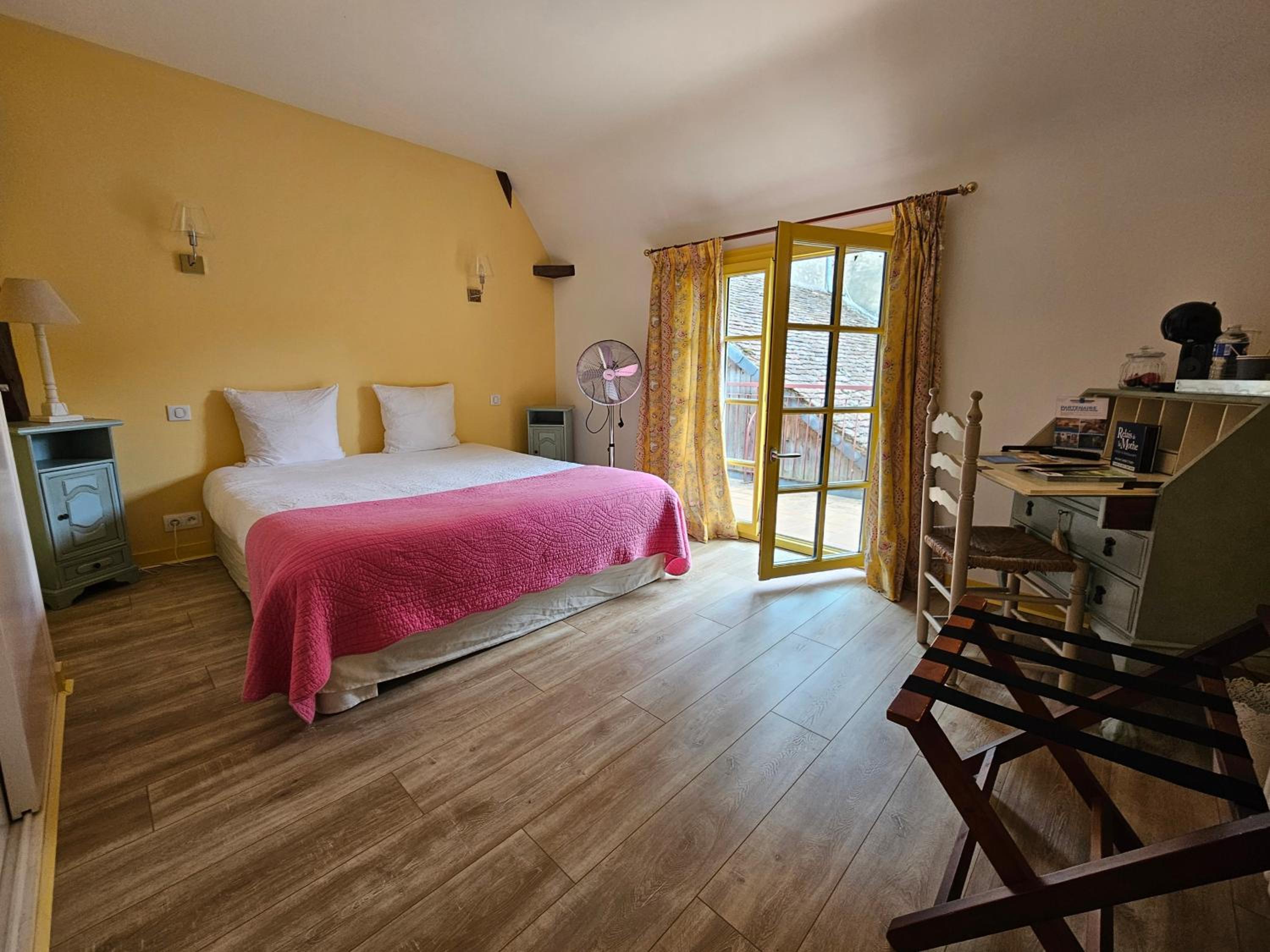 Logis Hotel Relais de la Mothe - Property Image 32